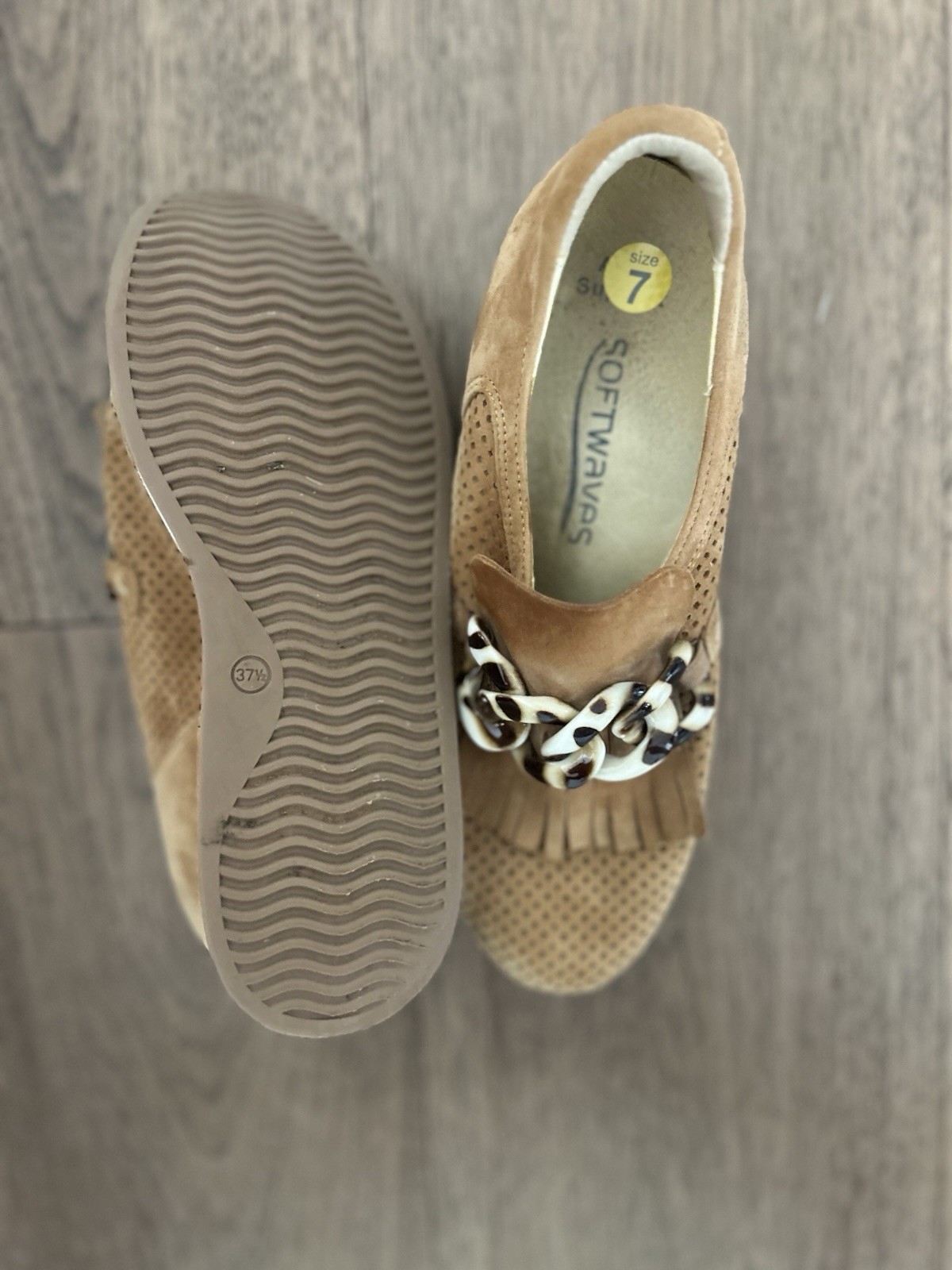 Softwaves Cadie Wedge Sneakers Tan Loafers Platform Suede Size 37.5 Women’s 7