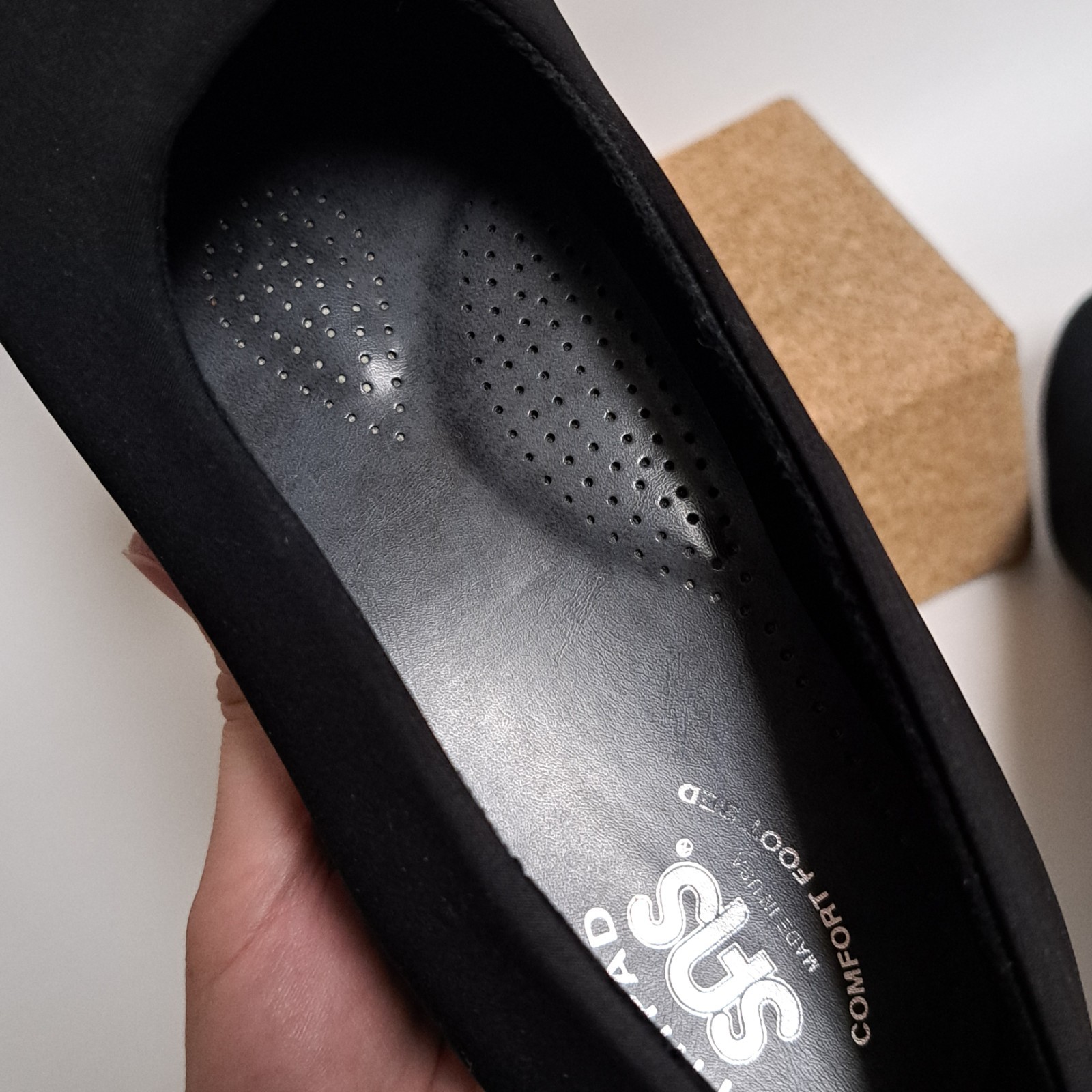SAS Bliss Women’s sz 10.5 Shoes Black Slip On Tripad Comfort Support Wedge