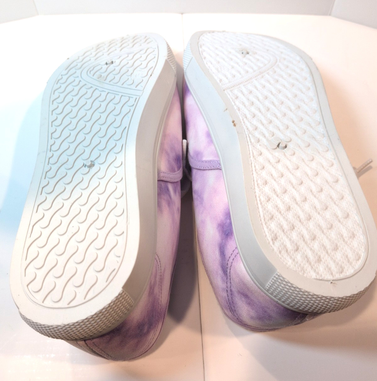 Pokemon Eevee Charmander Purple Tie-Dye Lace-Up Sneakers Sz 10 NWT
