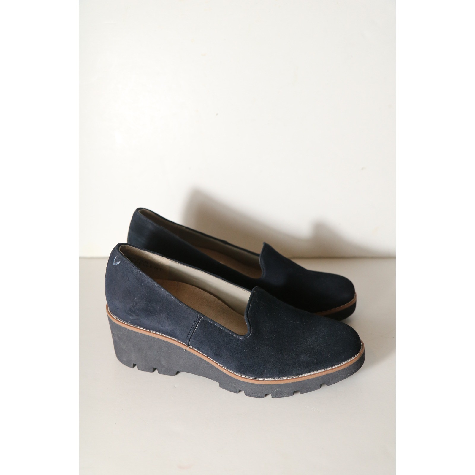 Vionic Willa Wedge Womens Slip On Loafer Moc Comfort Shoe Navy Suede Orthaheel