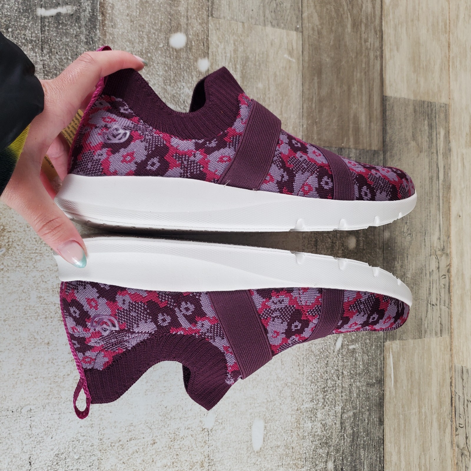 Spenco Karma Womens Shoes Sz 9 D Running Fuchsia Stretch Floral Slip On Sneakers