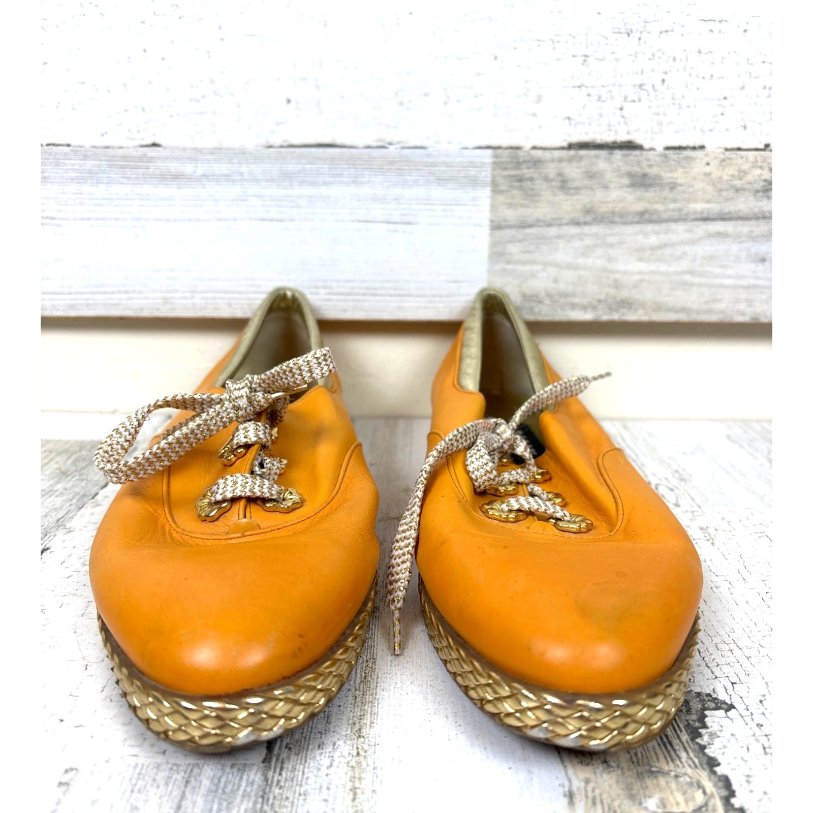 Vintage 1980s Bally Womens 9.5 Mustard Yellow Gold Leather Lace Up Sneakers