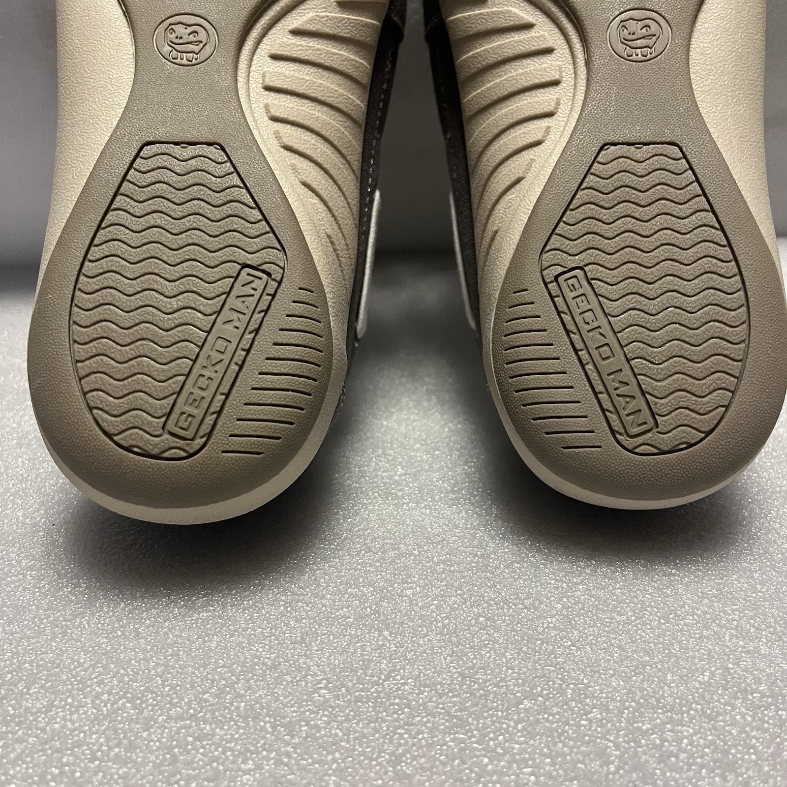 GECKO MAN Women’s Size 8 Orthotic Arch Support Canvas Slip On Loafer Shoes Gray