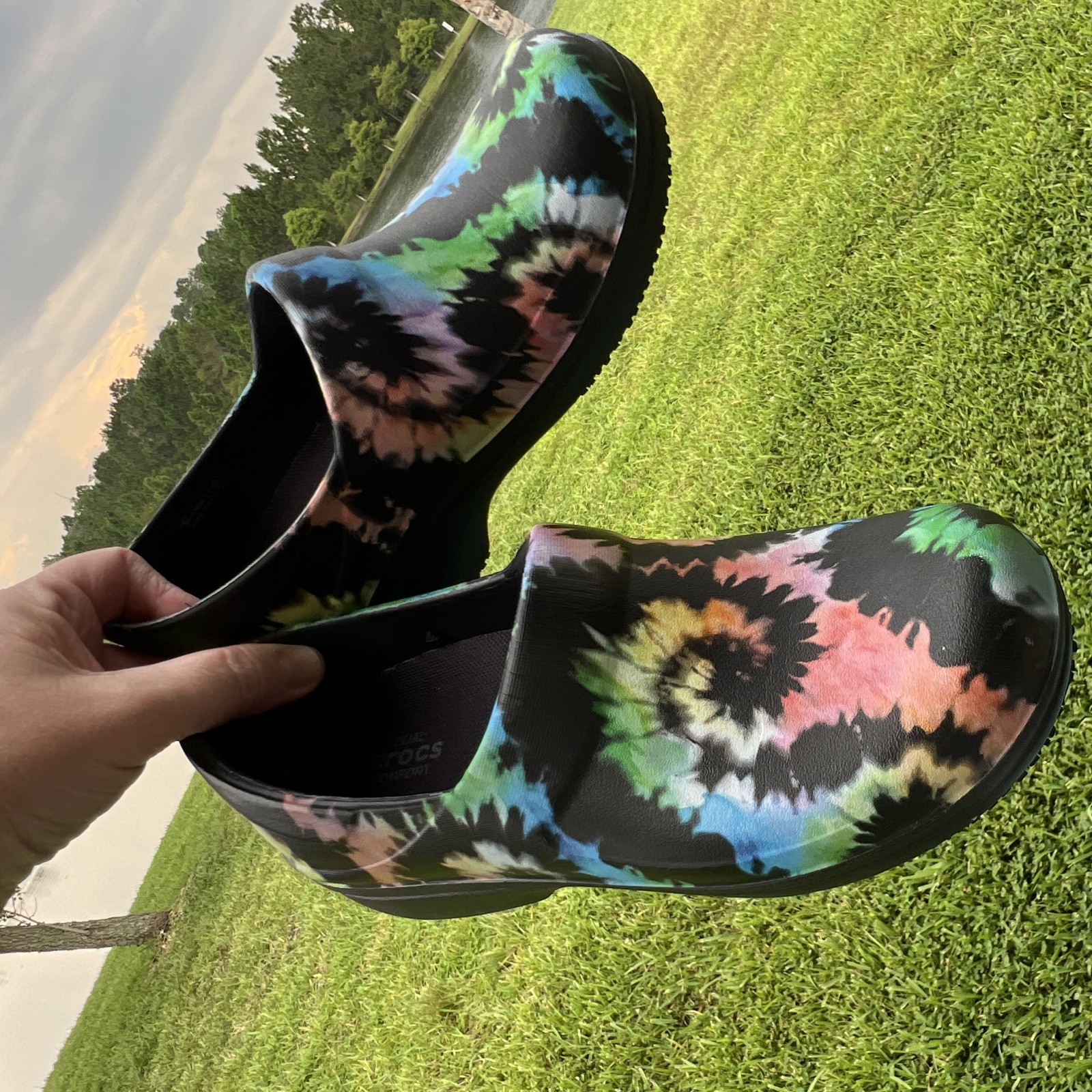 Crocs Neria Pro II Tie-Dye Clog Slip-On Slip Resistant Comfort Women’s 8