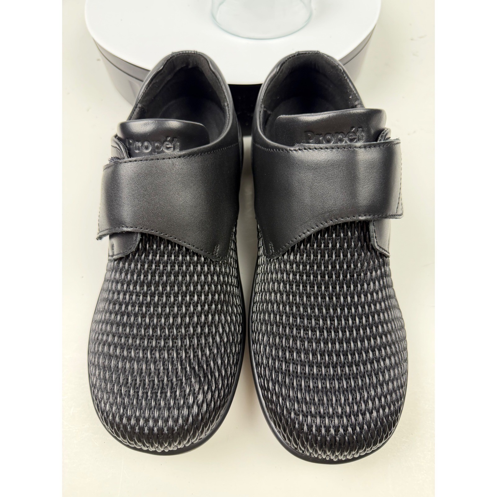 Propet Womens Olivia Black Hook and Loop Adjustable Orthopedic Shoes 10 W (D)