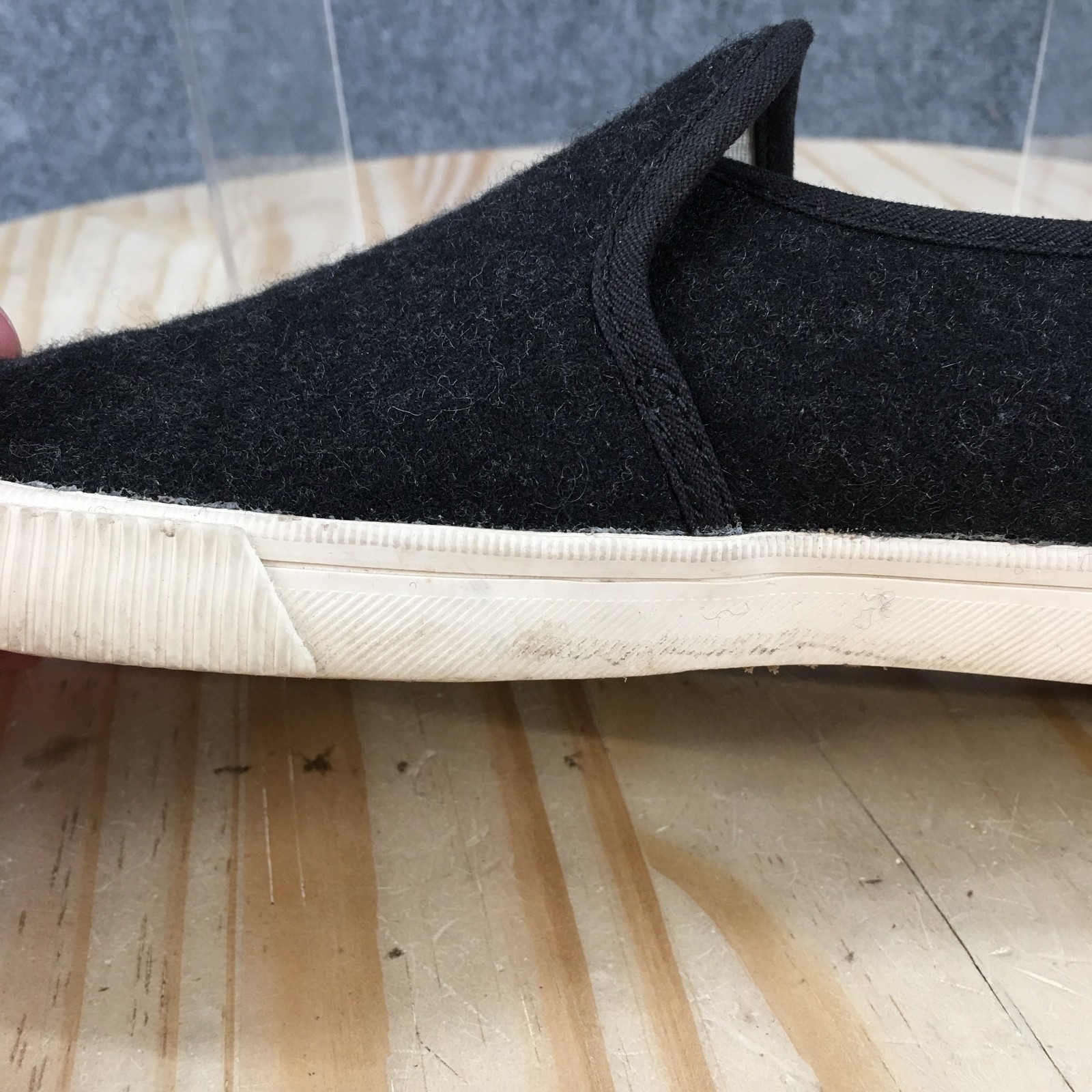 Toms Shoes Womens 7 Clemente Slip On Sneakers Red Wool Low Top Comfort 10014132