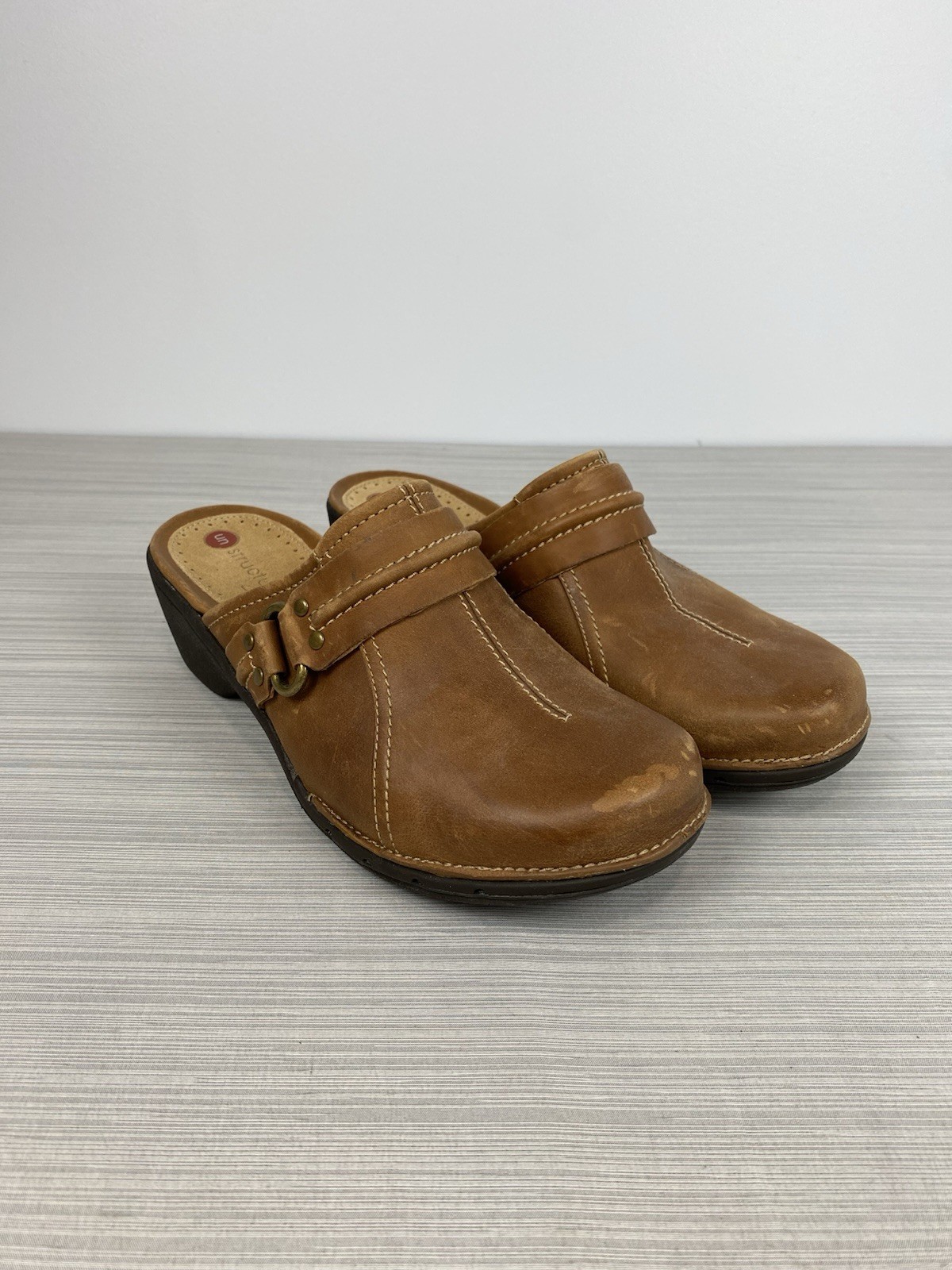 Clarks Unstructured Shoes Womens Size 7.5 Medium Leather Slip On Mule Clog