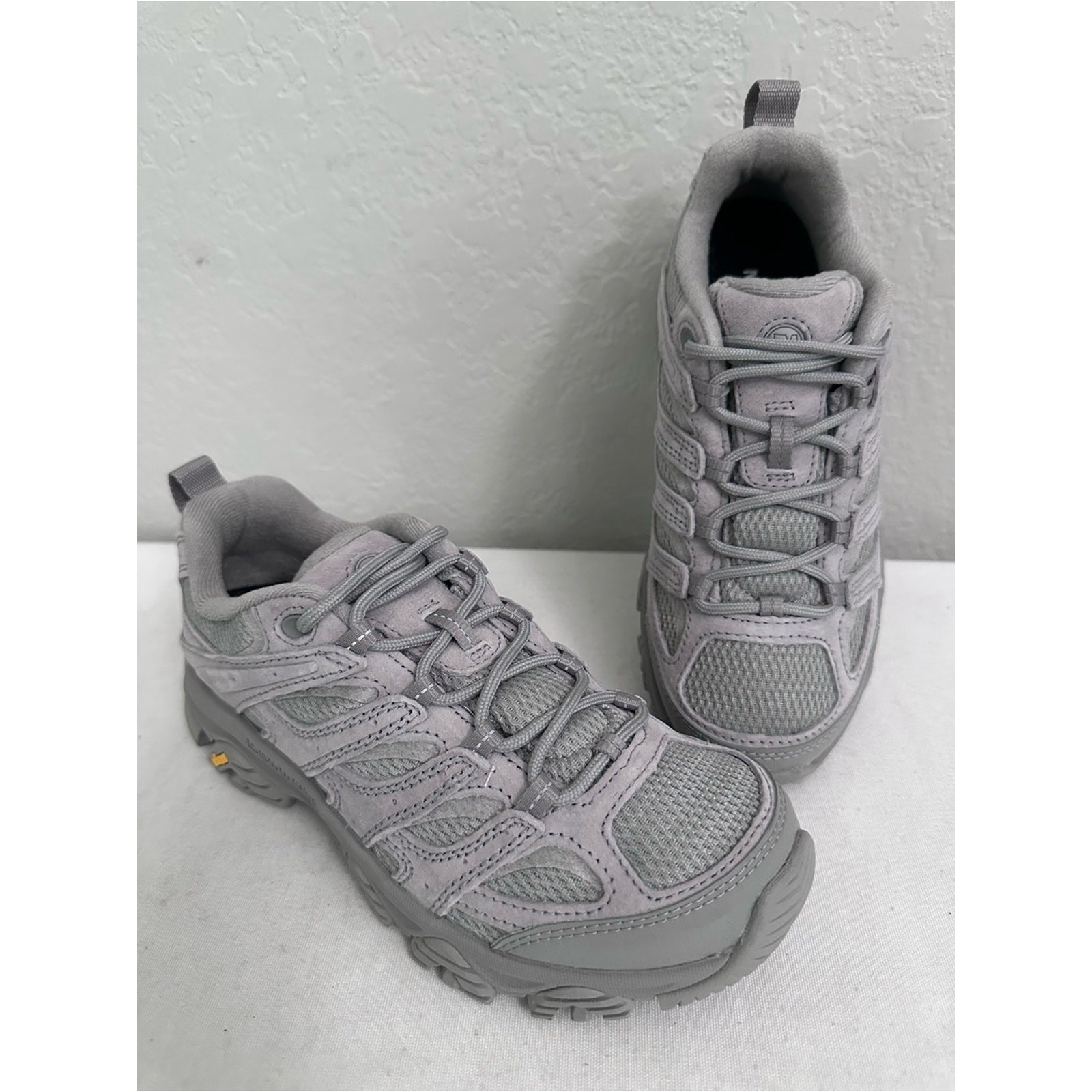 Merrell Women’s Moab 3 Hiking Shoes Size 7 Gale J038398