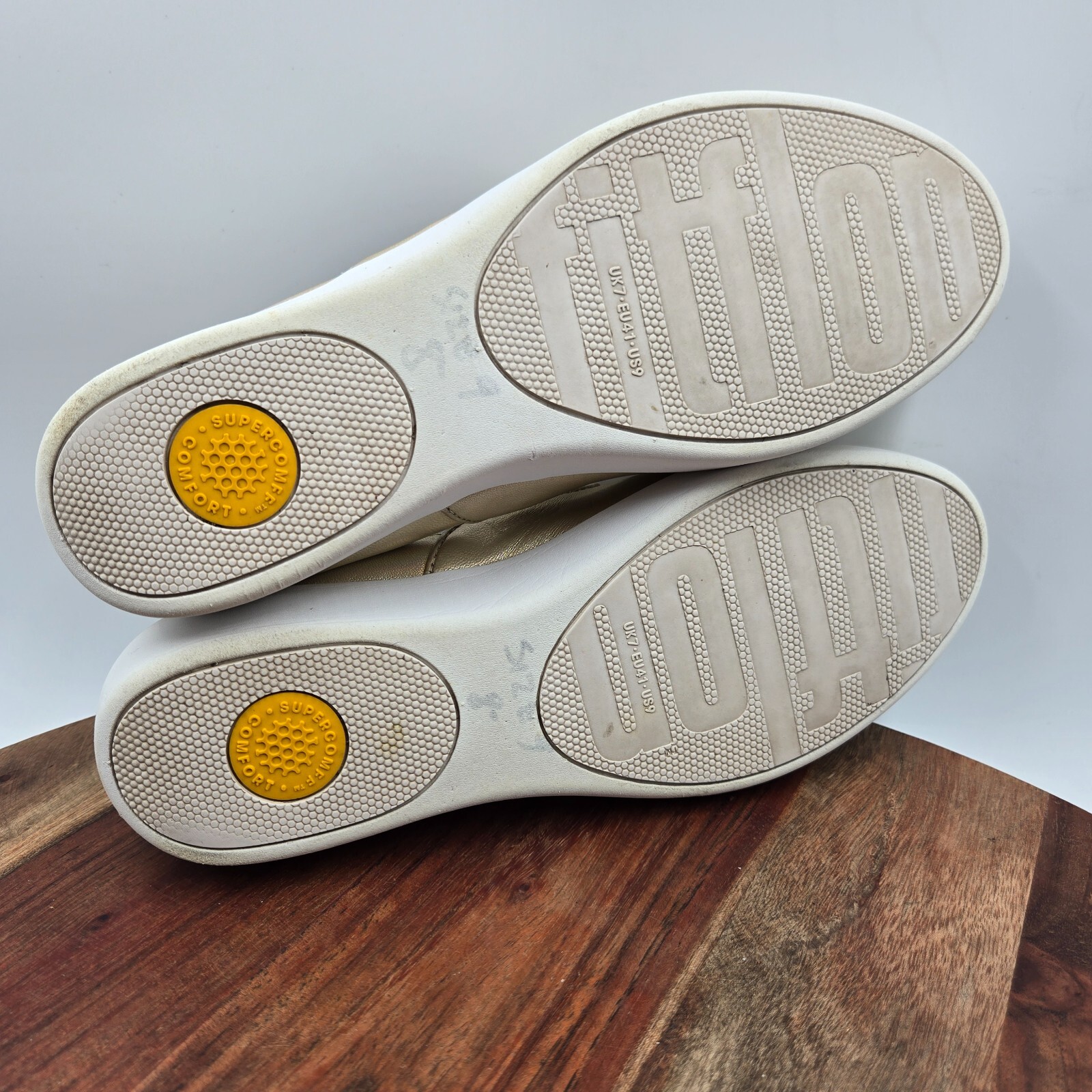 FitFlop Superskate Shoes Women’s 9 Gold White Leather D’orsay Loafers Tasseled