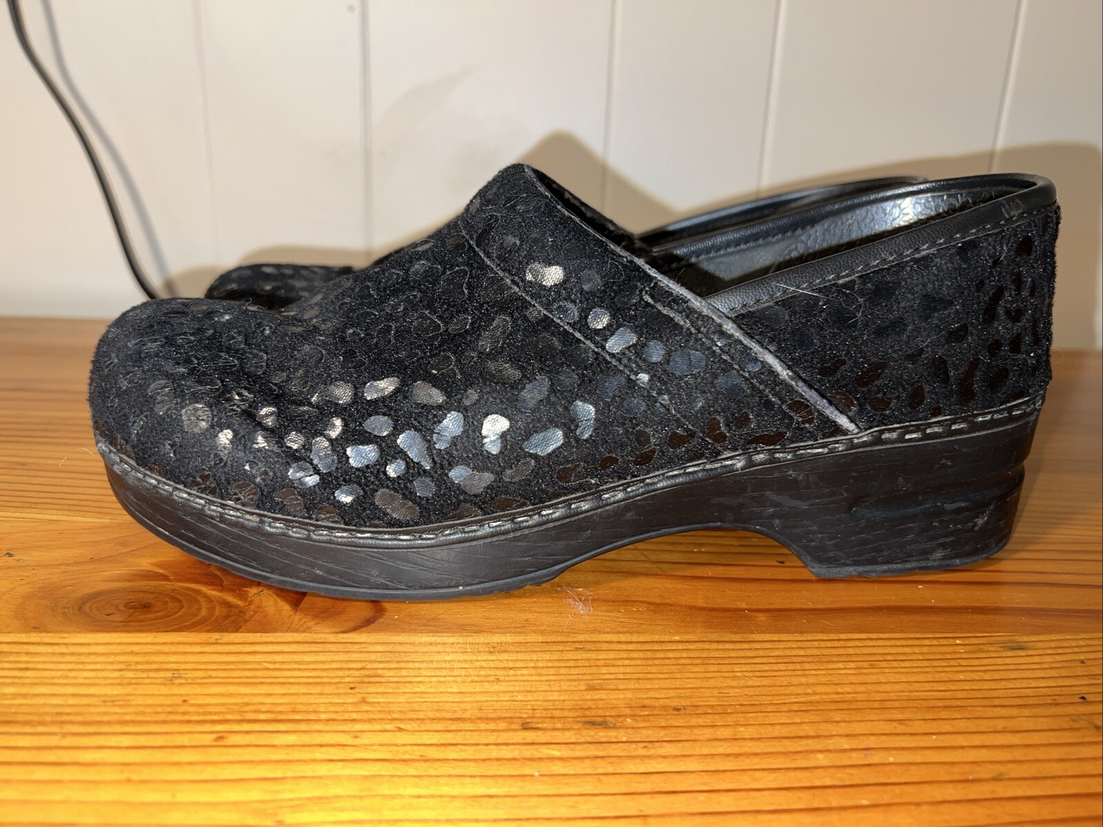 Dansko Sz 42 Leopard Cheetah Spotted Black Textile Upper Slip On Clog