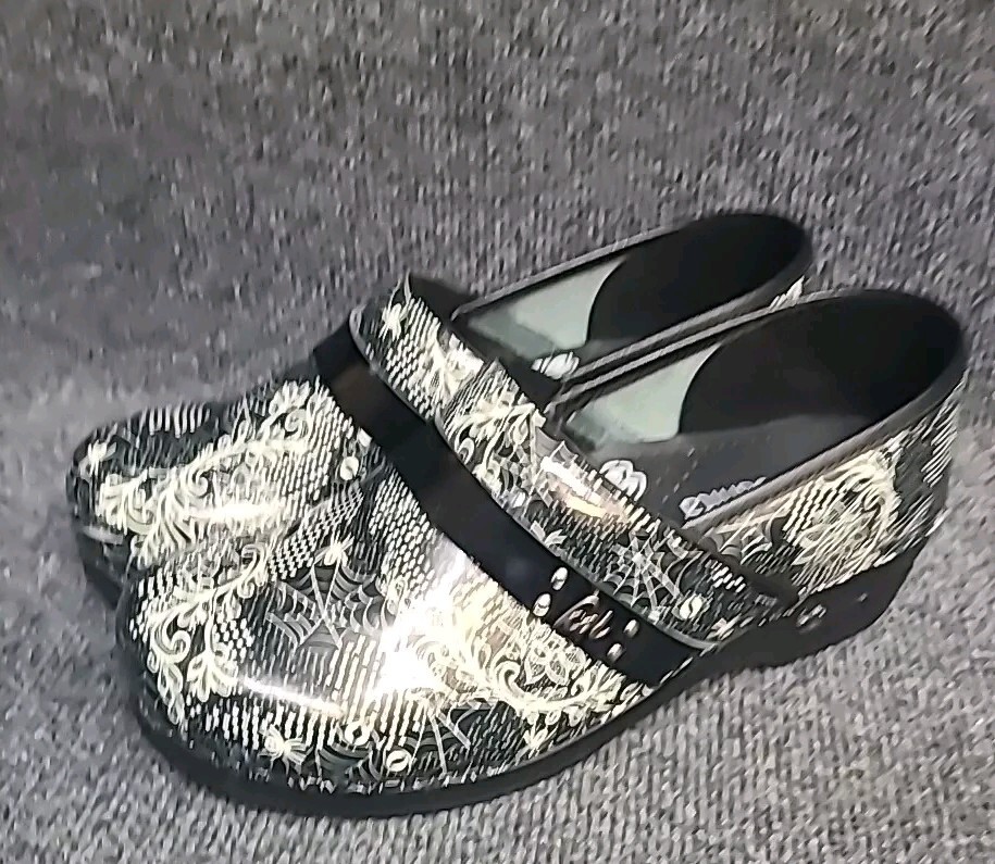 Koi by Sanita Clogs Black White Women’s 8.5/41 Slip On Shoes Halloween