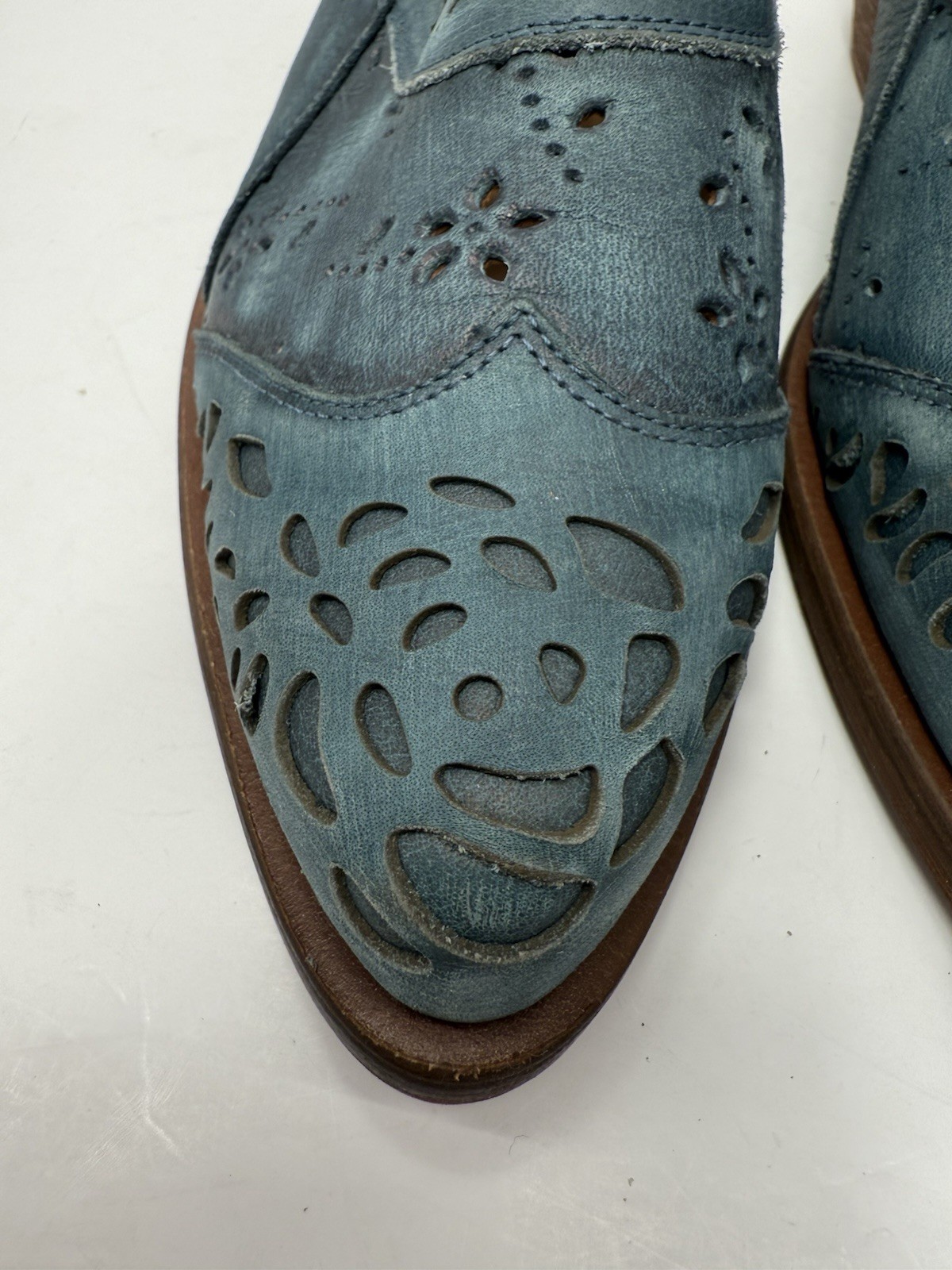 Sundance Catalog Veracruz Floral Krevo Mules Laser Cut Navy Blue Teal Size 37 7