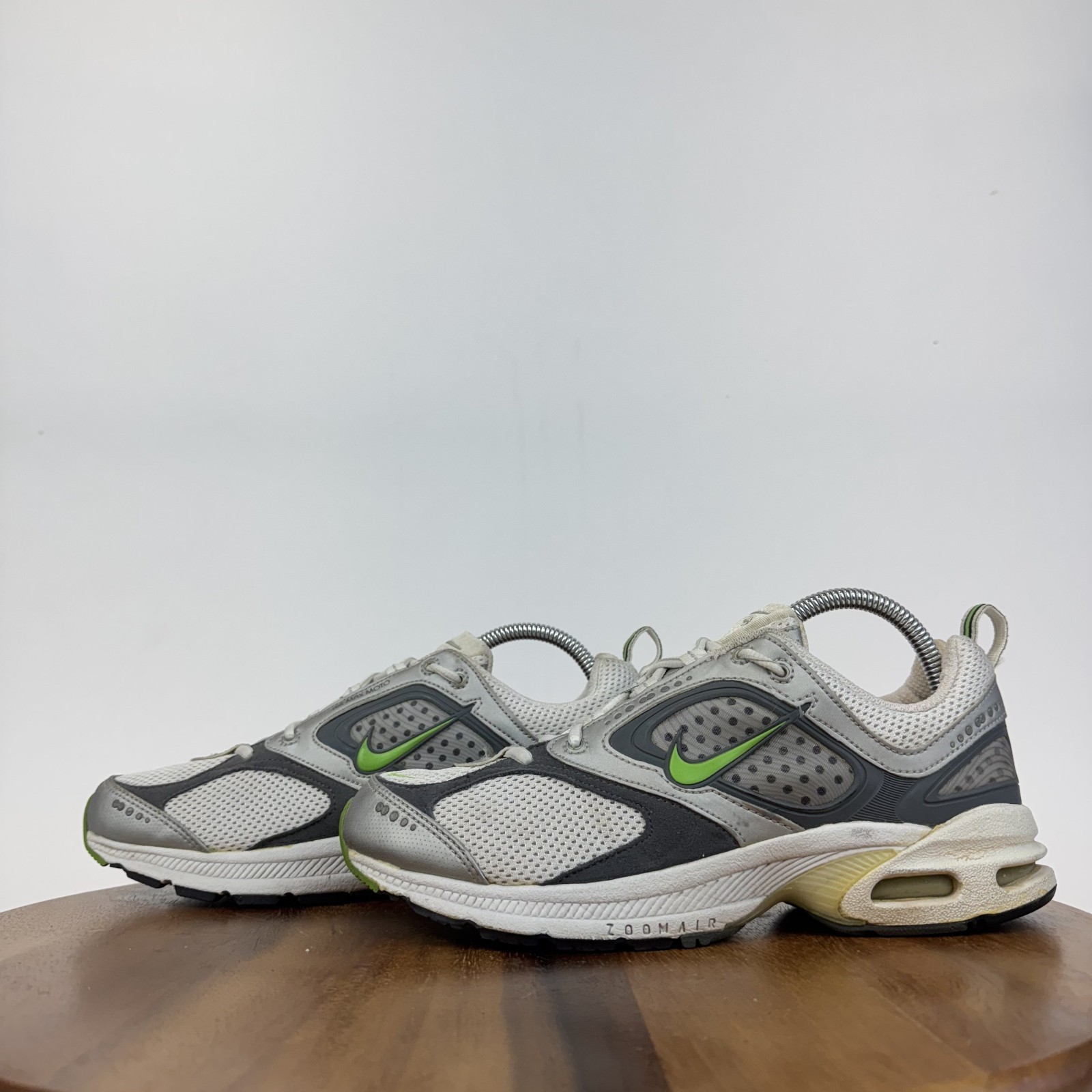 Womens Nike Air Max Moto+ IV White Mesh Athletic Running Sneakers Shoes Size 9 M