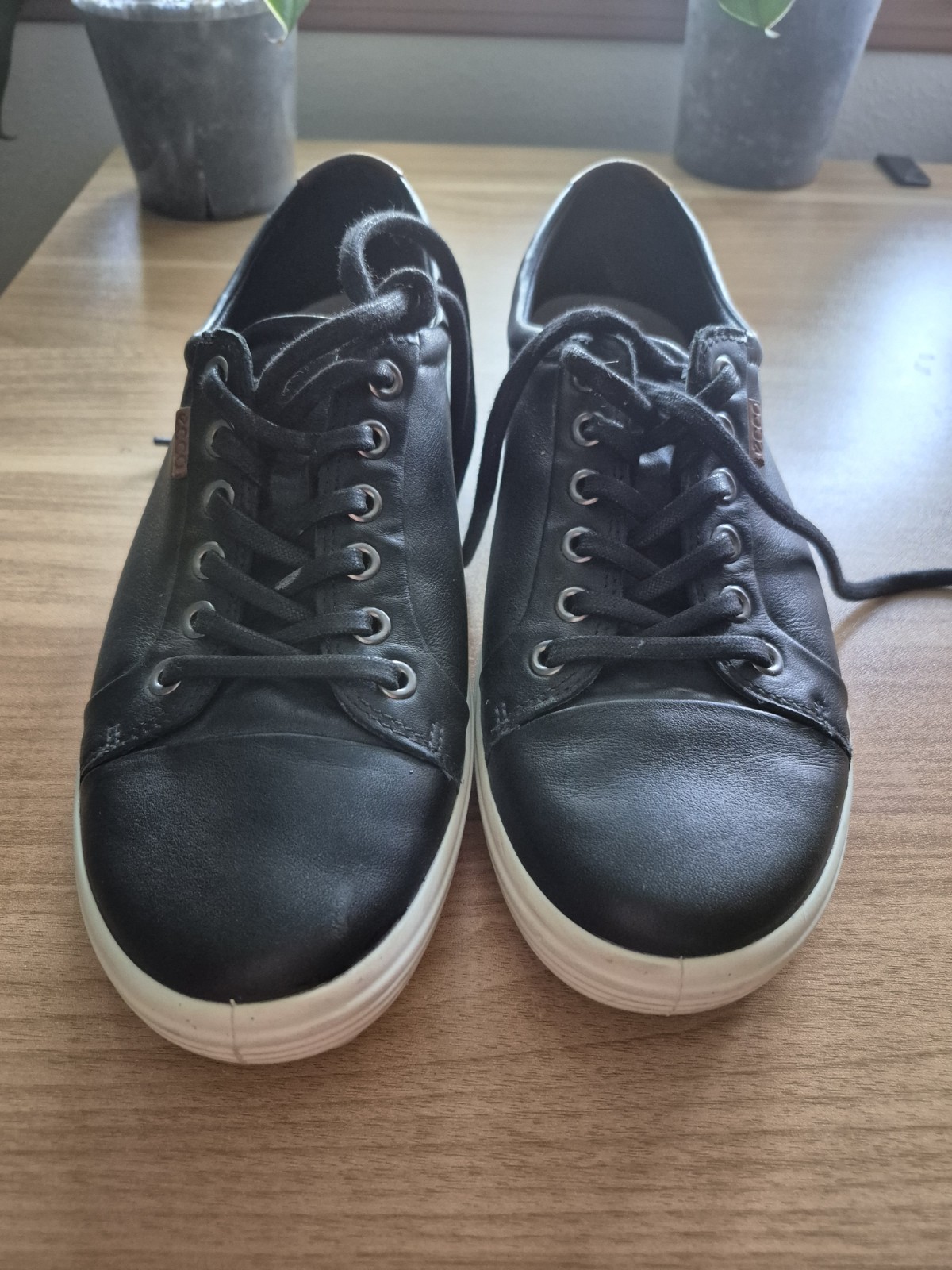Womens Ecco Shoes Size 8 Black And White