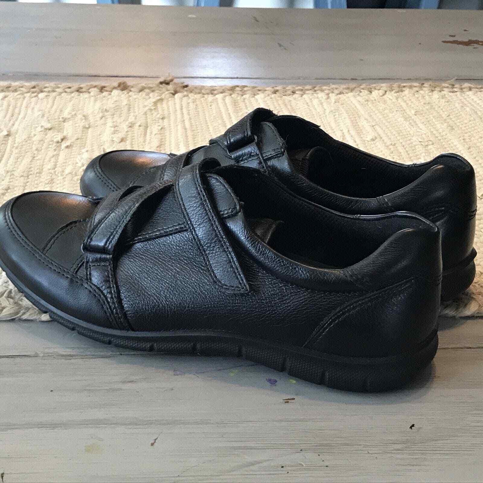 ECCO Oxford Sneaker Shoes Black Leather Hook And Loop Bicycle Toe Sz EU 39 8 8.5