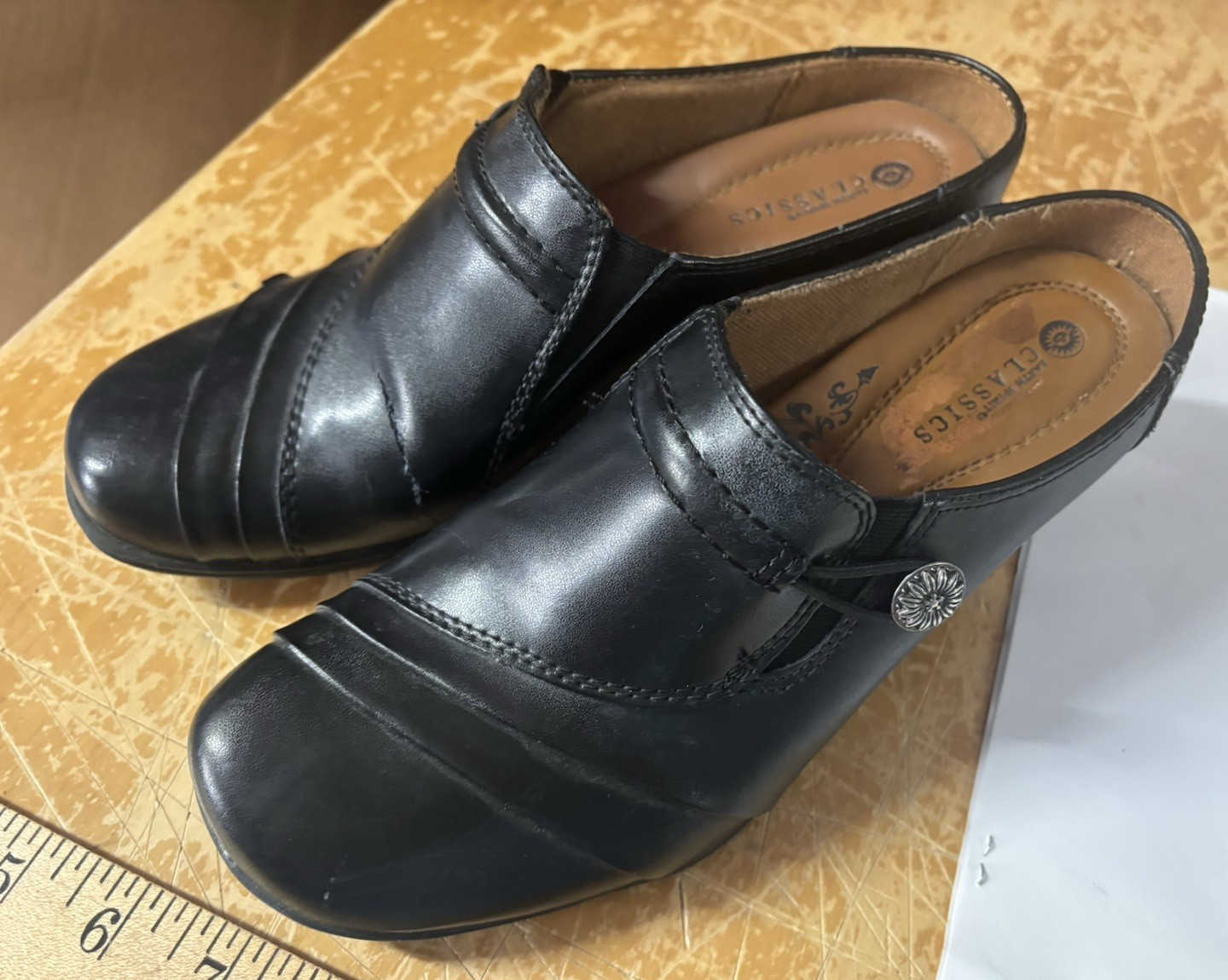 Earth Spirit Elaine Black Leather Classic Clogs Shoe Womens 7.5 Mule Witch Heels