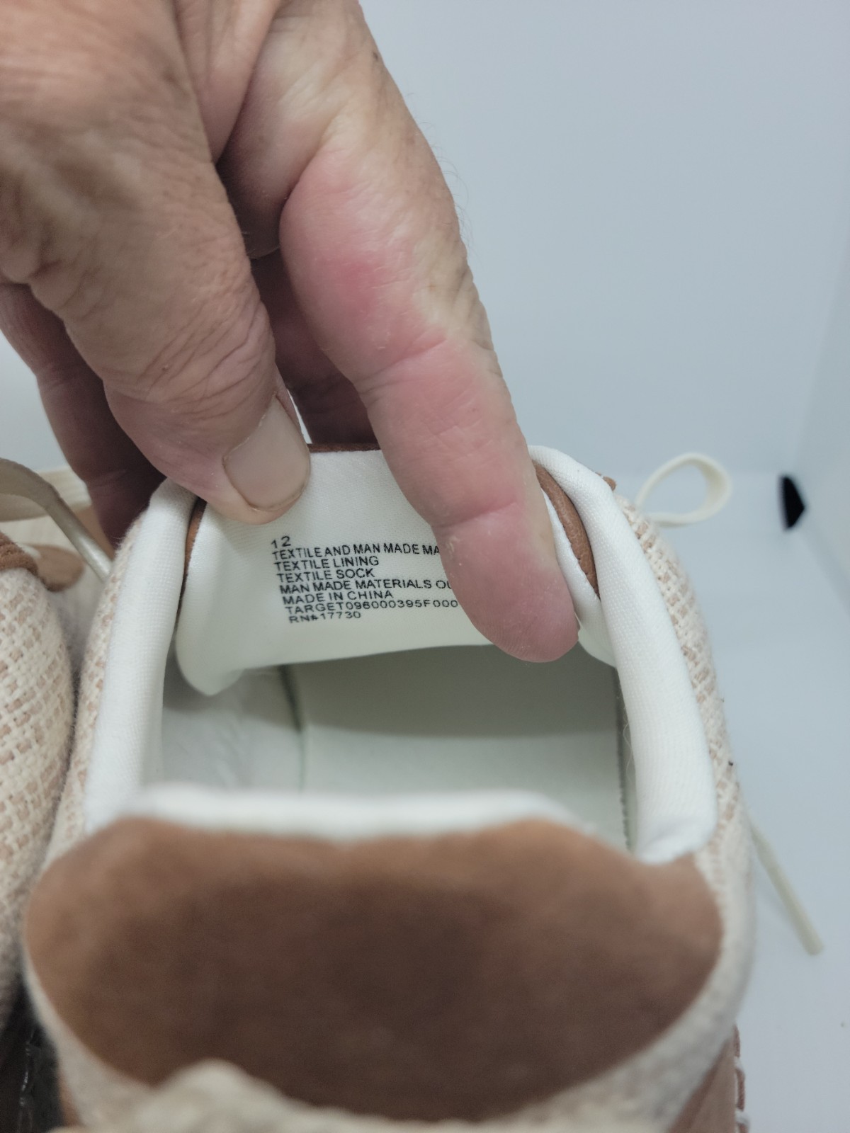 Universal Thread Womens Persephone Casual Fashion Sneakers Tan Size 12