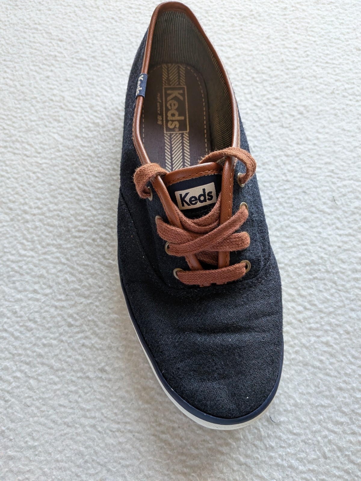 KEDS Classic Champion Women Size 8 Navy Brown Leather Trim Lace Up Sneakers