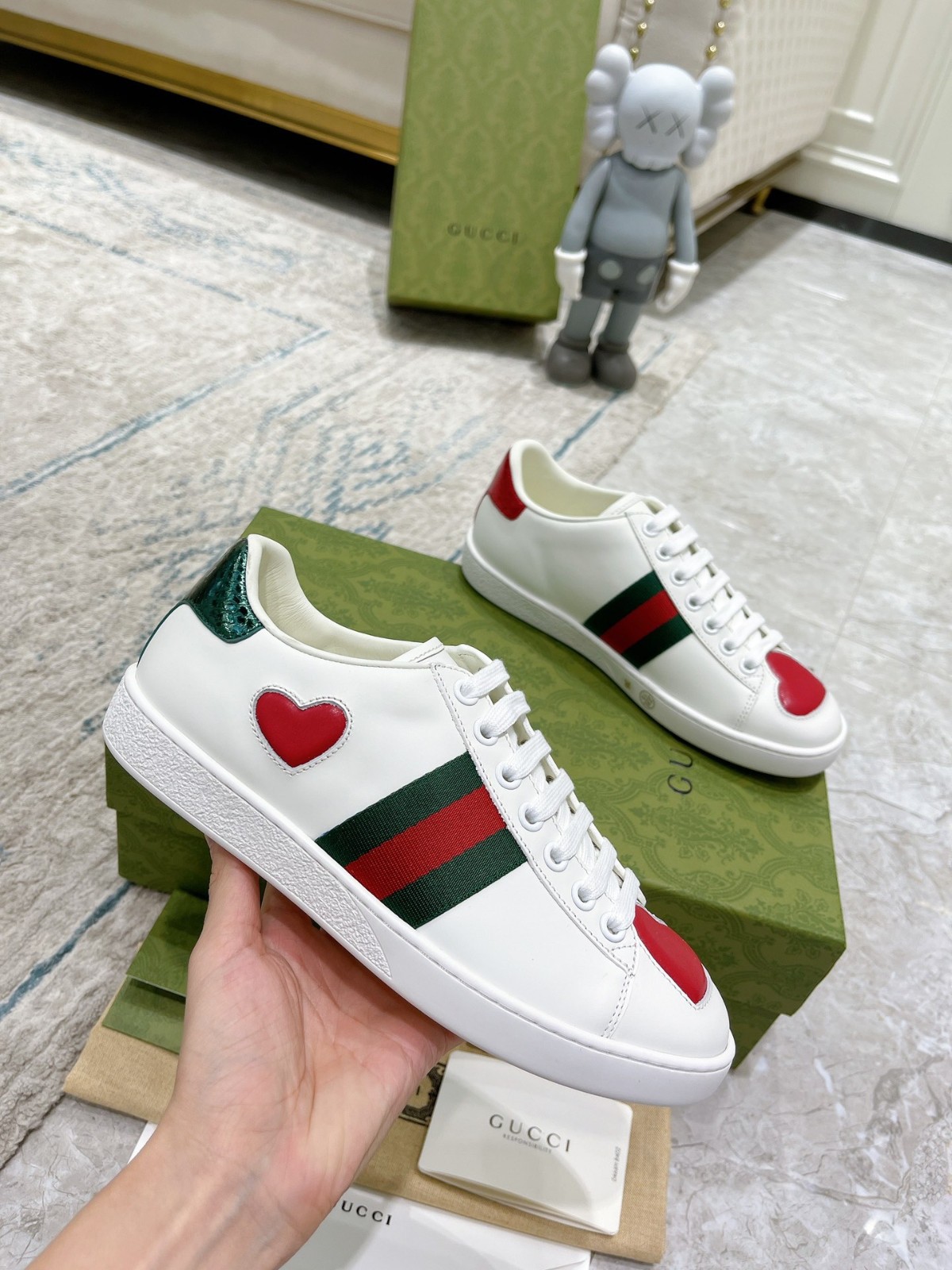 Gucci Women Red Heart White Leather Sneakers