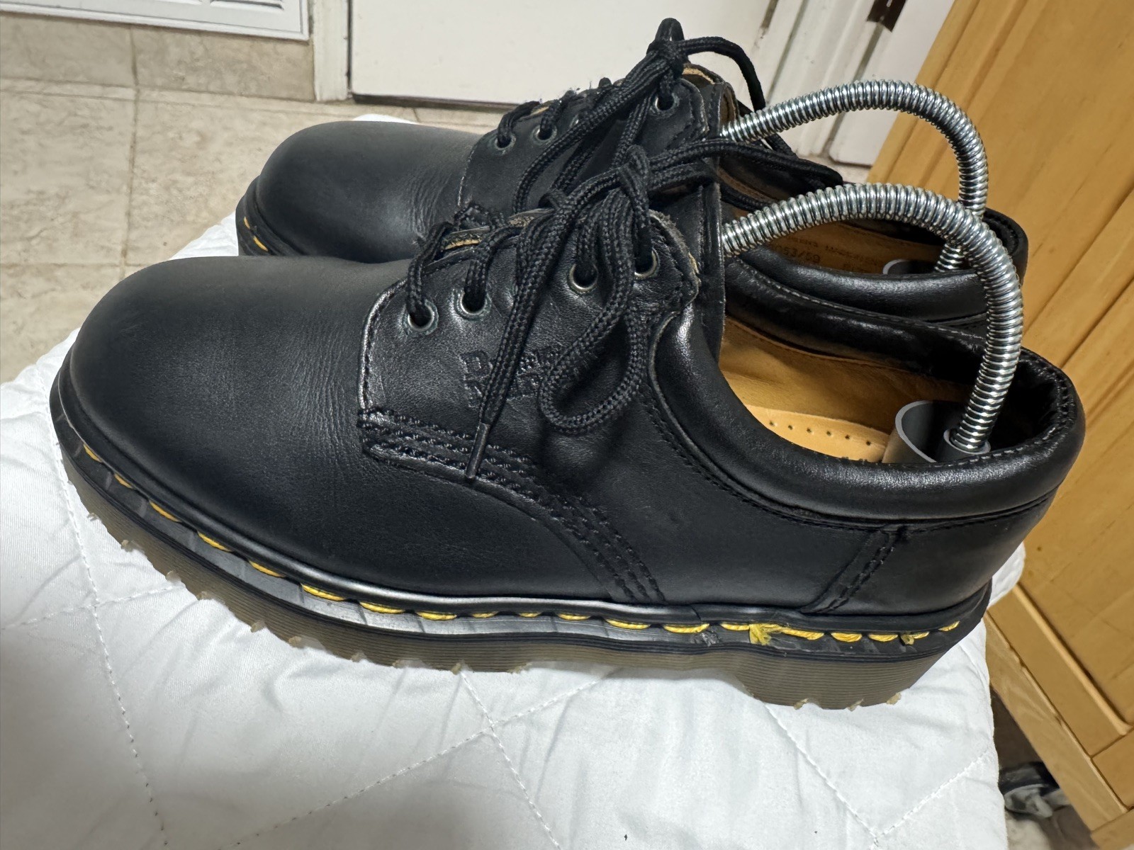 Doc Marten Vintage AW04 Size 4 UK (women us 6) Made In England Shoes 8053