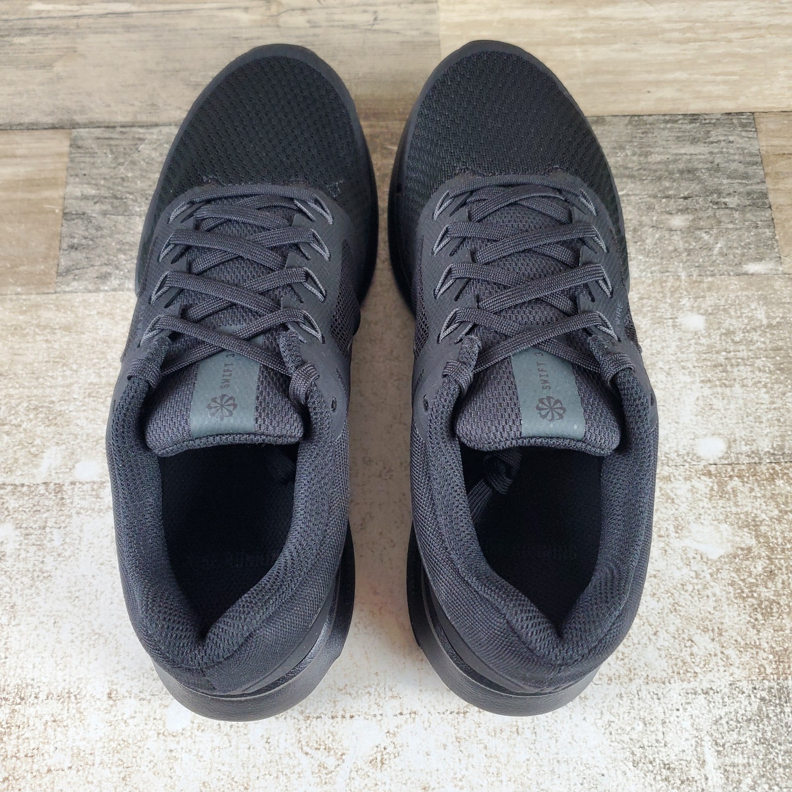 NIKE Run Swift 3 Womens Shoes Sz 8 Athletic Running Black Mesh Lace Up Sneakers