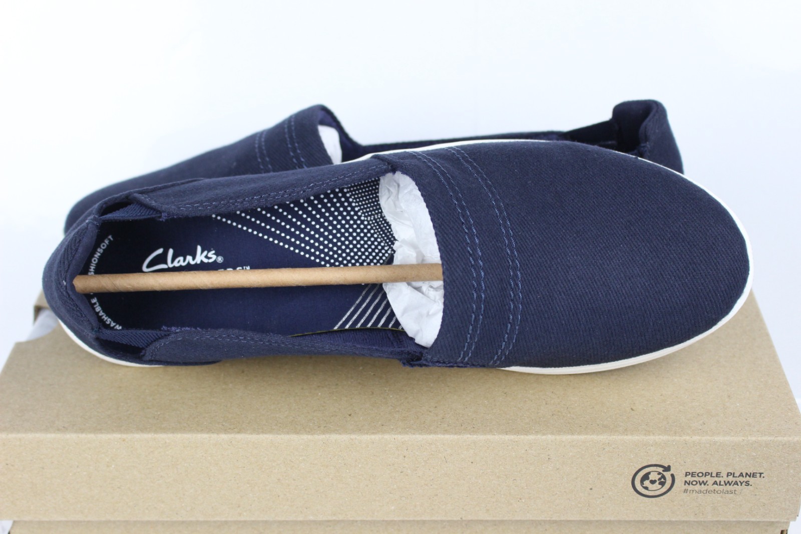 Clarks Women’s Breeze Step II Slip On Comfort Shoes Dark Navy 261 72775