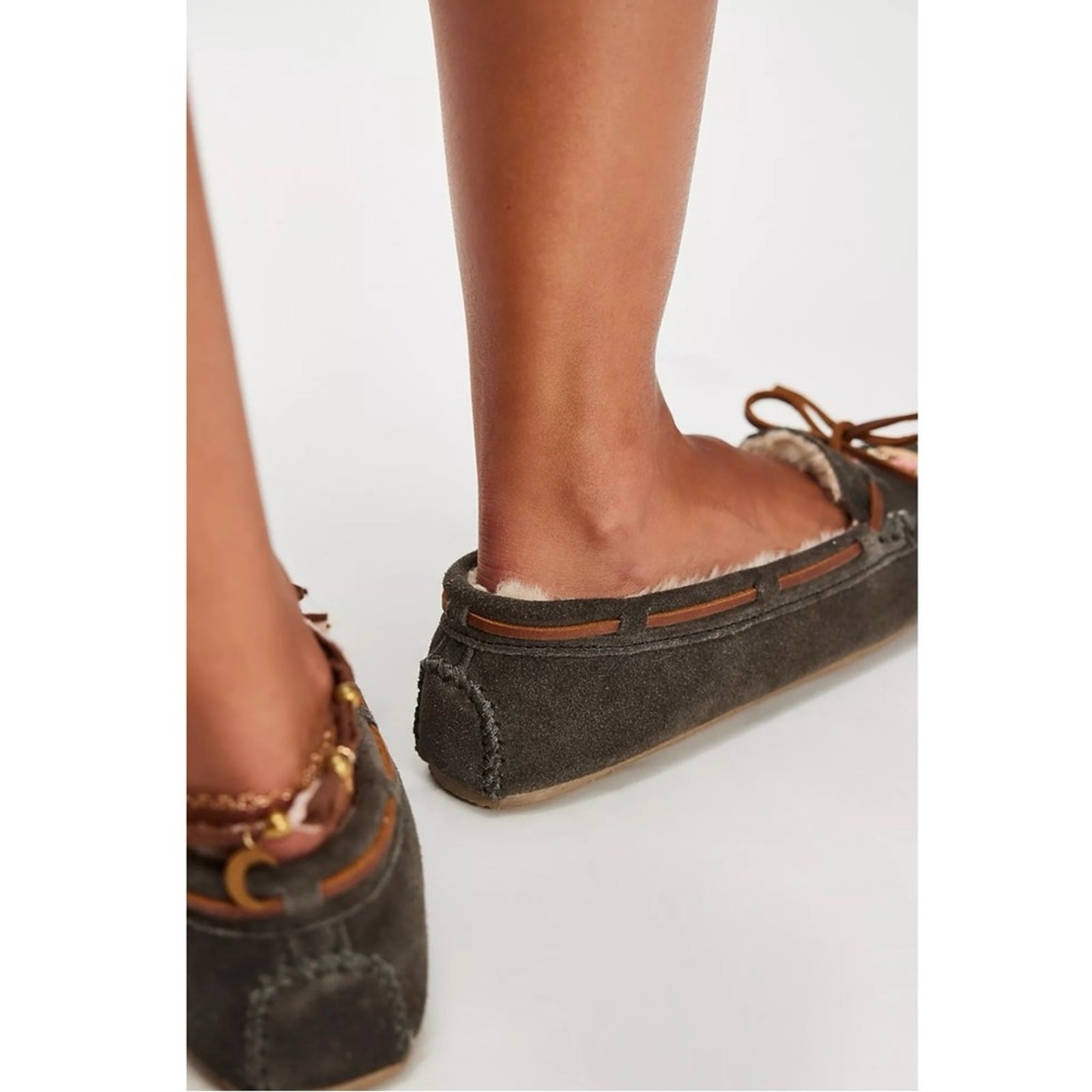 Free People Minnetonka Beaded Leather Ayashe Moccasins 10 NWT Western Bohemian
