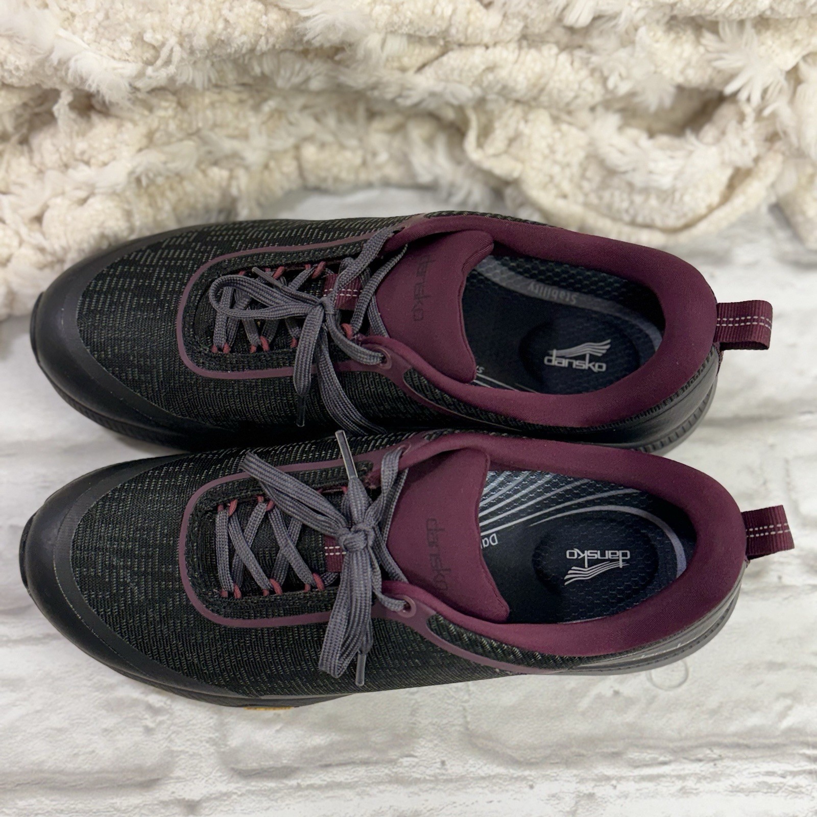 Dansko Makayla Womens Sneakers Size 40 EU 9.5 US Shoes Mesh Waterproof Black New