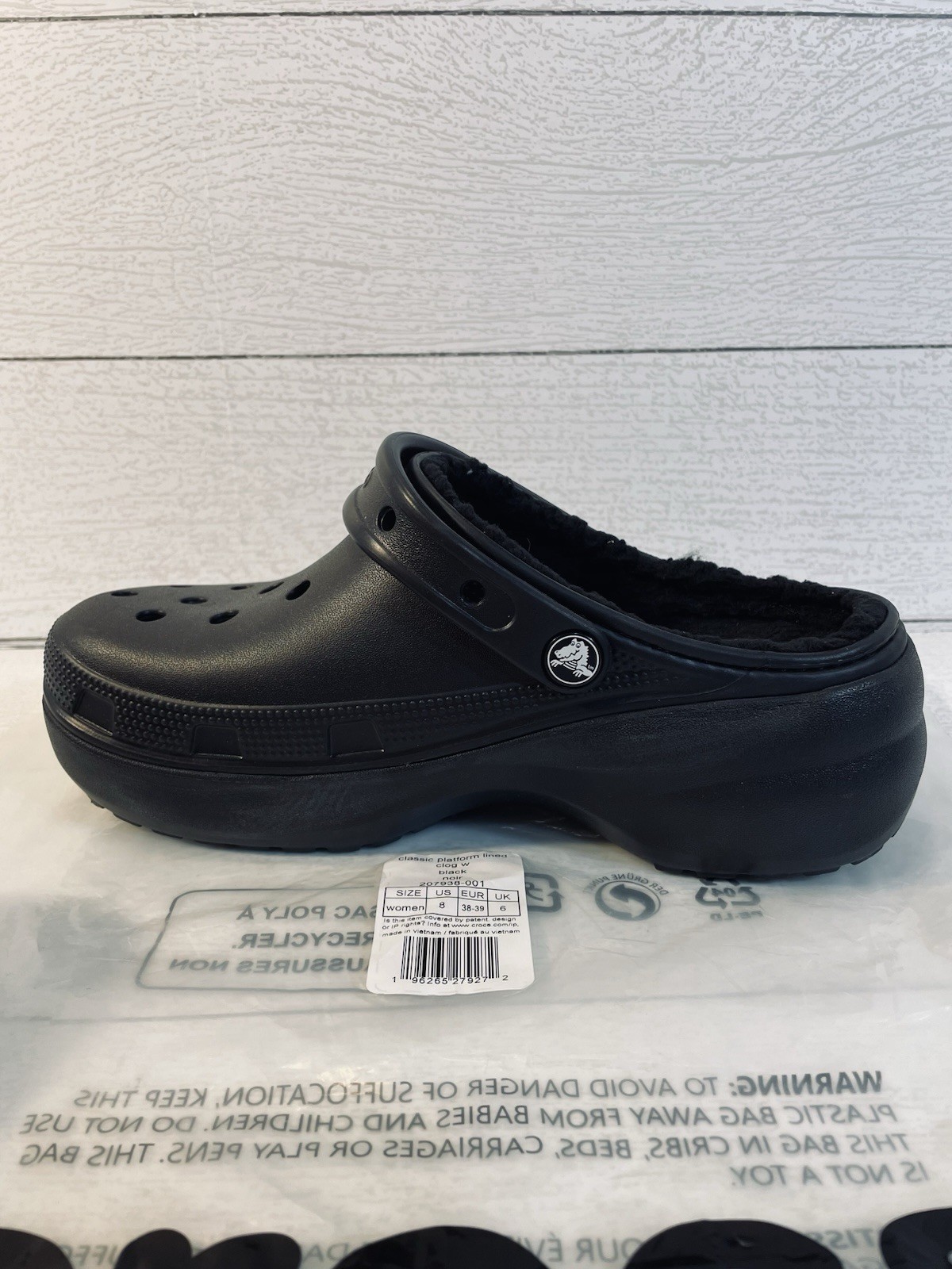 Crocs Women’s Sherpa Lined All Black Noir Platform Clogs Size 8 Brand New
