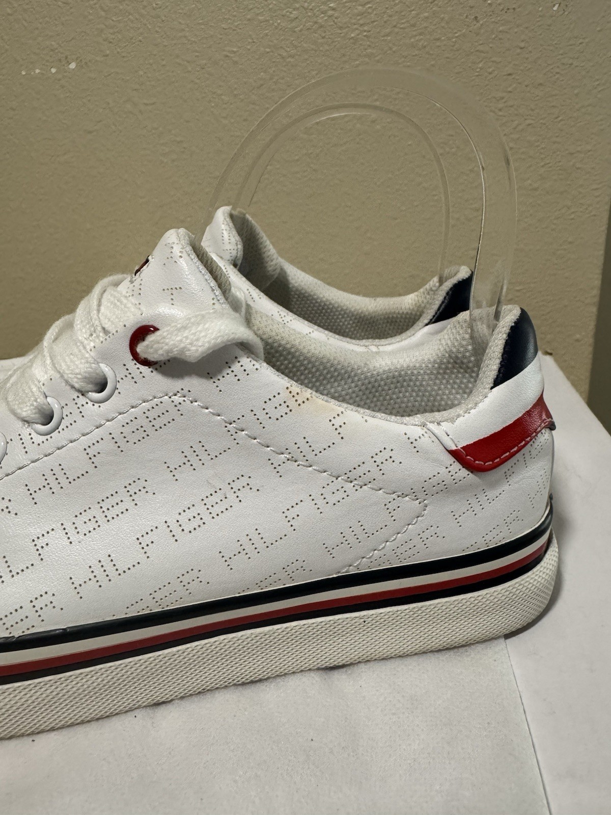 Tommy Hilfiger TWFalcor Women’s White Logo Lace-Up Sneakers Red/Blue Accent US 6