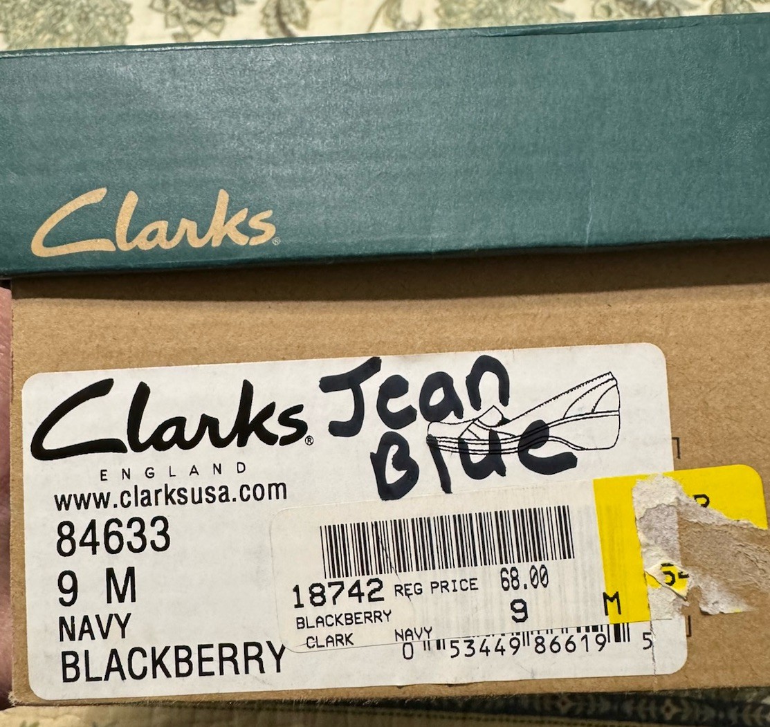 Clark’s England Size 9 Navy/blackberry leather Size 9 M