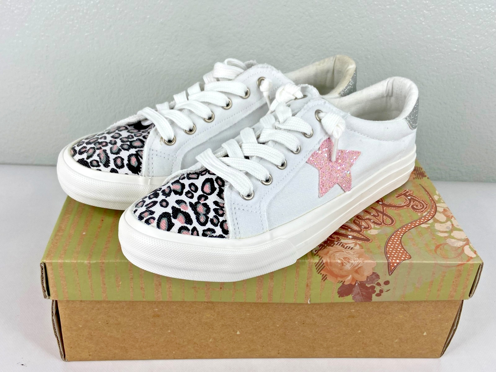 Very G Women Cosmic White Leopard Sneaker Pink Sequin Low Top Casual Shoe
