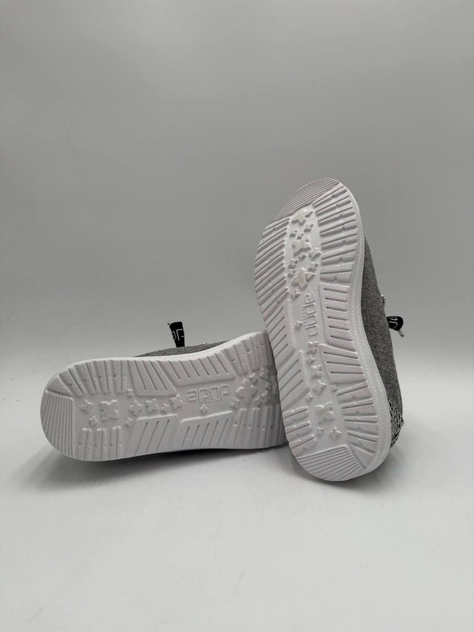 Hey Dude WENDY CHAMBRAY ONYX Women’s NEW Slip On Grey Multiple Sizes