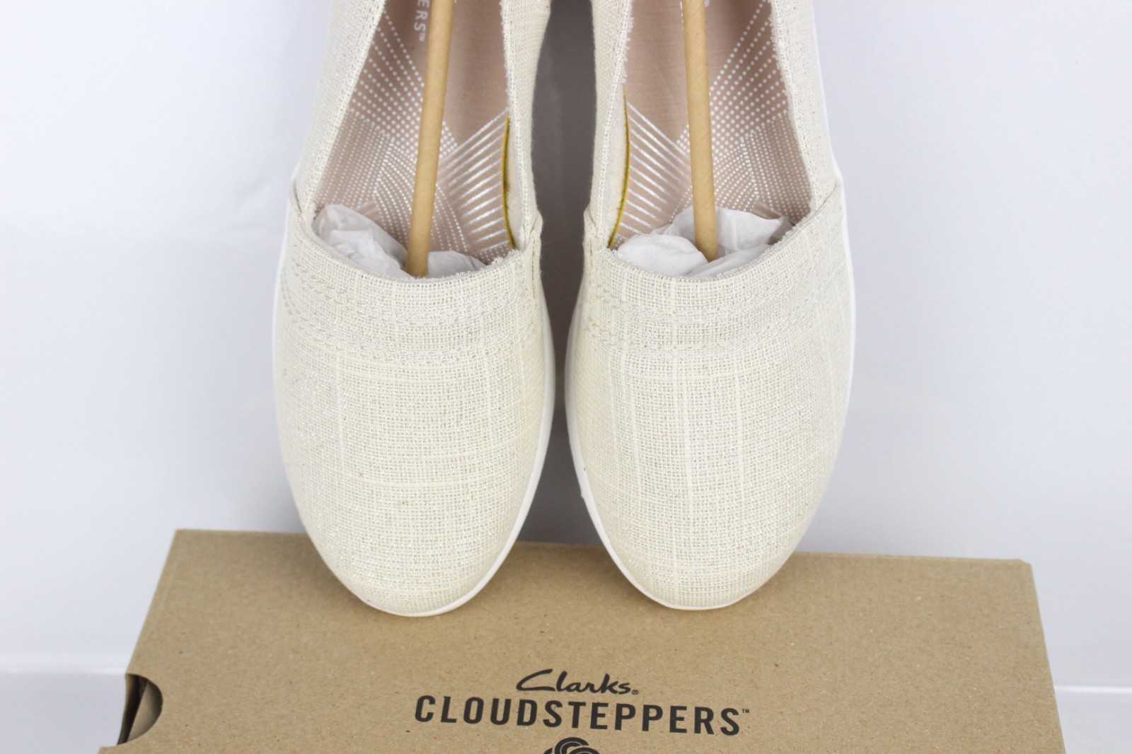 Clarks Women’s Breeze Step II Slip On Comfort Shoes Natural Interest 261 72779