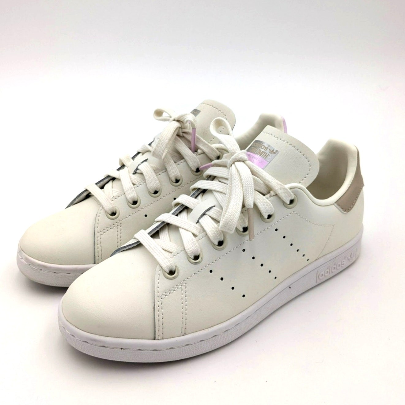 Adidas Stan Smith sneakers women’s casual shoes Off White size US6 EU37 1/3