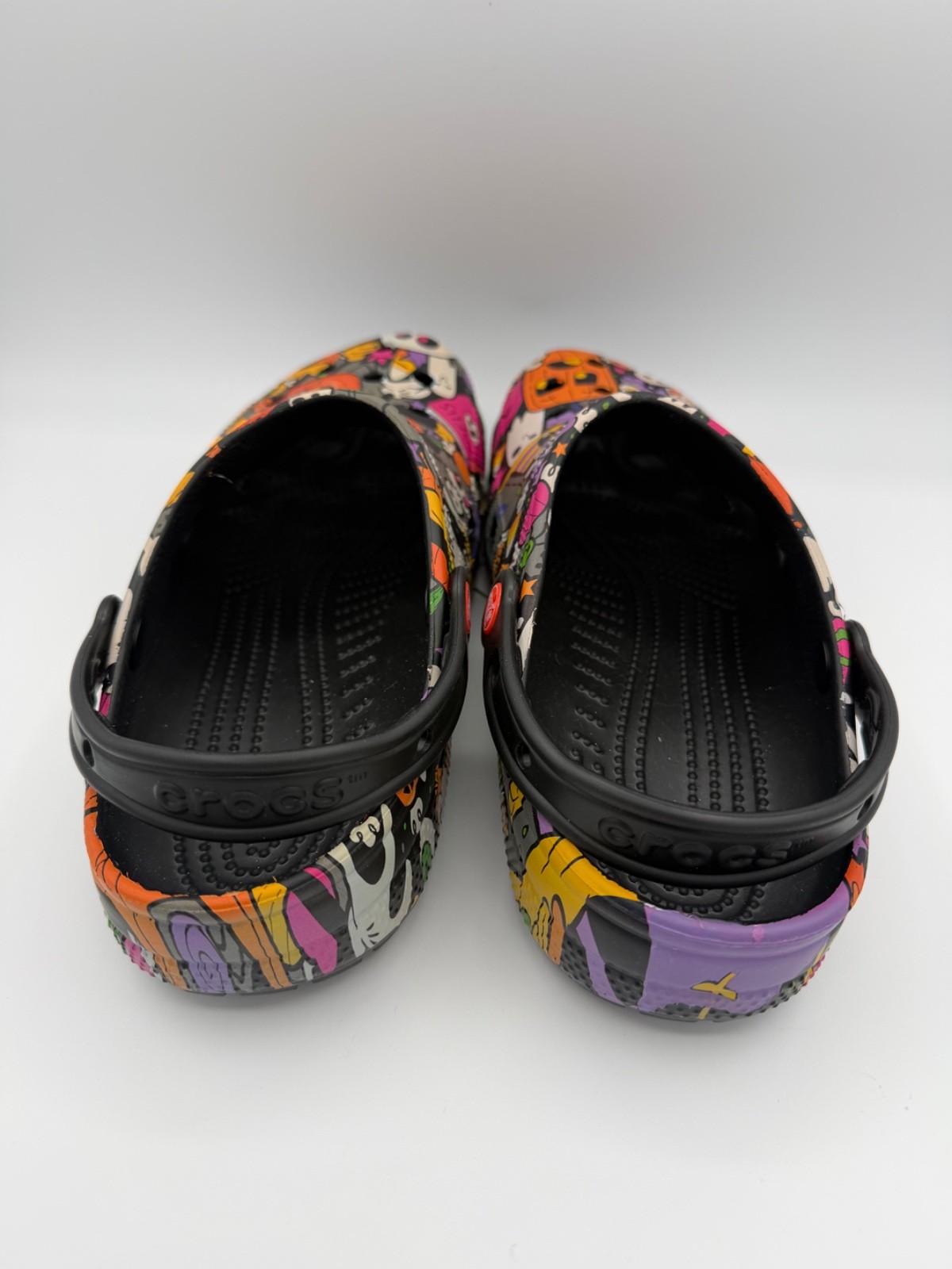 Crocs Disney Park Halloween Treat Icon Mickey Pumpkin Clogs Shoes Size 11 NEW