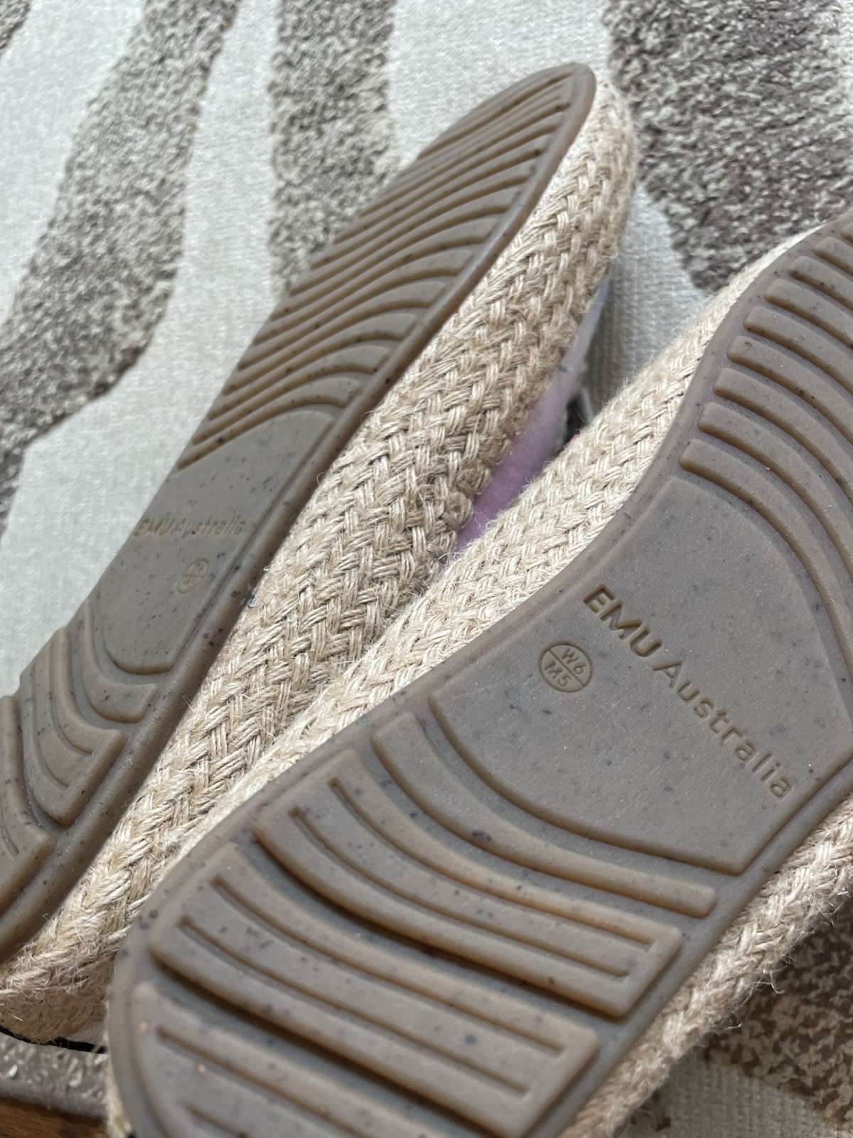 NWT EMU Agonis Pastel Ombré Slip In Tennis Shoes Women’s 6