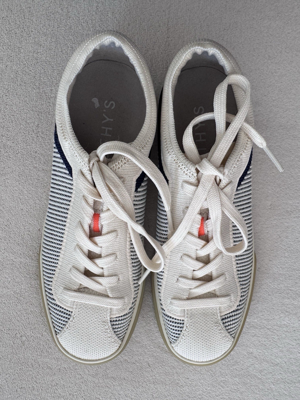 Rothy’s Lace Up Sneaker Low Top Shoes Navy Blue & Cream – Women’s Size 6