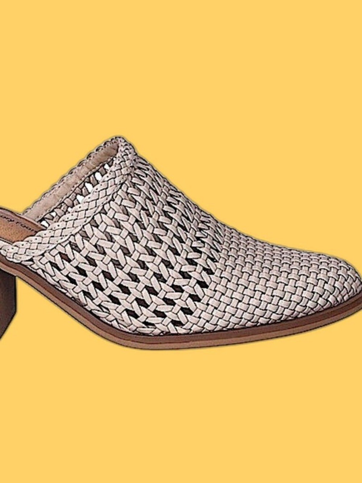 Time And Tru Women’s Woven Faux Leather Block Heel Mules Size 9 Tan NEW