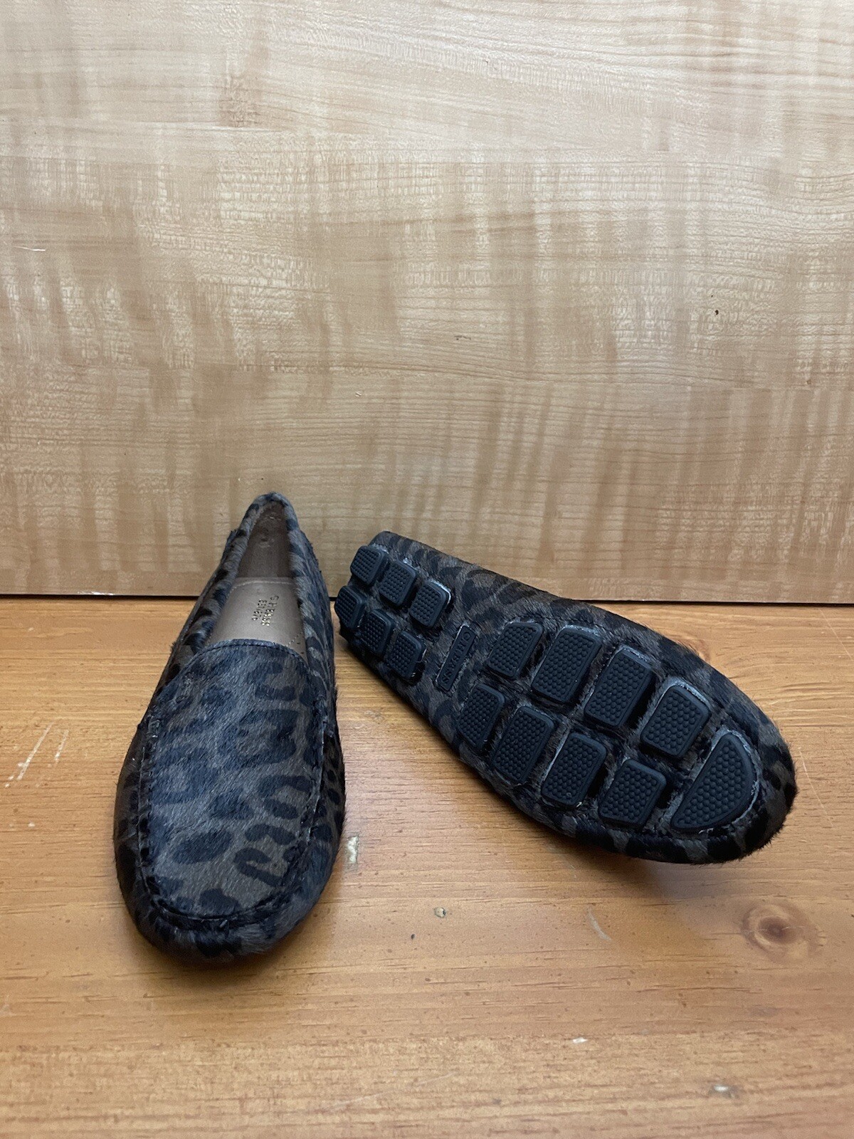 GH BASS – WOMEN’S – 6 M US – WEEJUNS LOAFERS – PONY HAIR