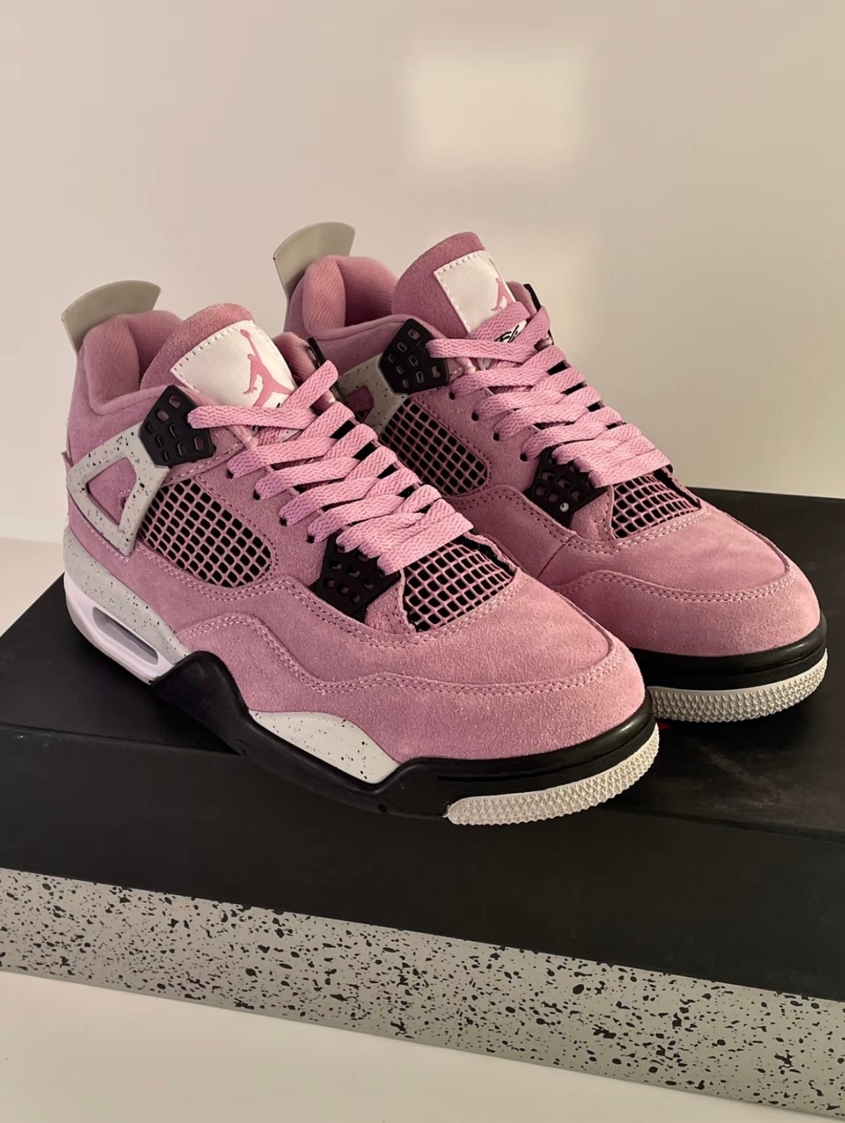 Nike Air Jordan 4 “Orchid” Mid-Top Basketball Unisex Adults AQ9129-501