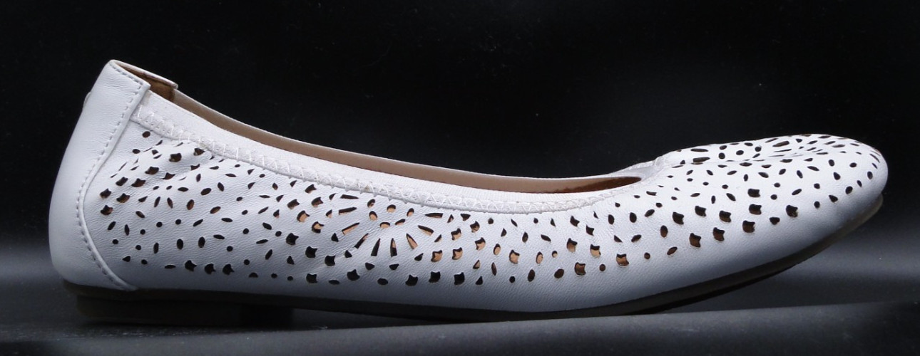 Vionic Shoes Women’s 6 Robyn Perf NPA Leather Ballet Flat Slip On White