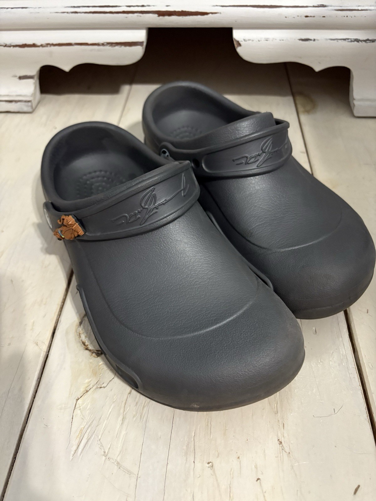 Crocs Bistro Mario Batali Black Kitchen Nurse Slip Resistant Mule Clogs M 7 W 9