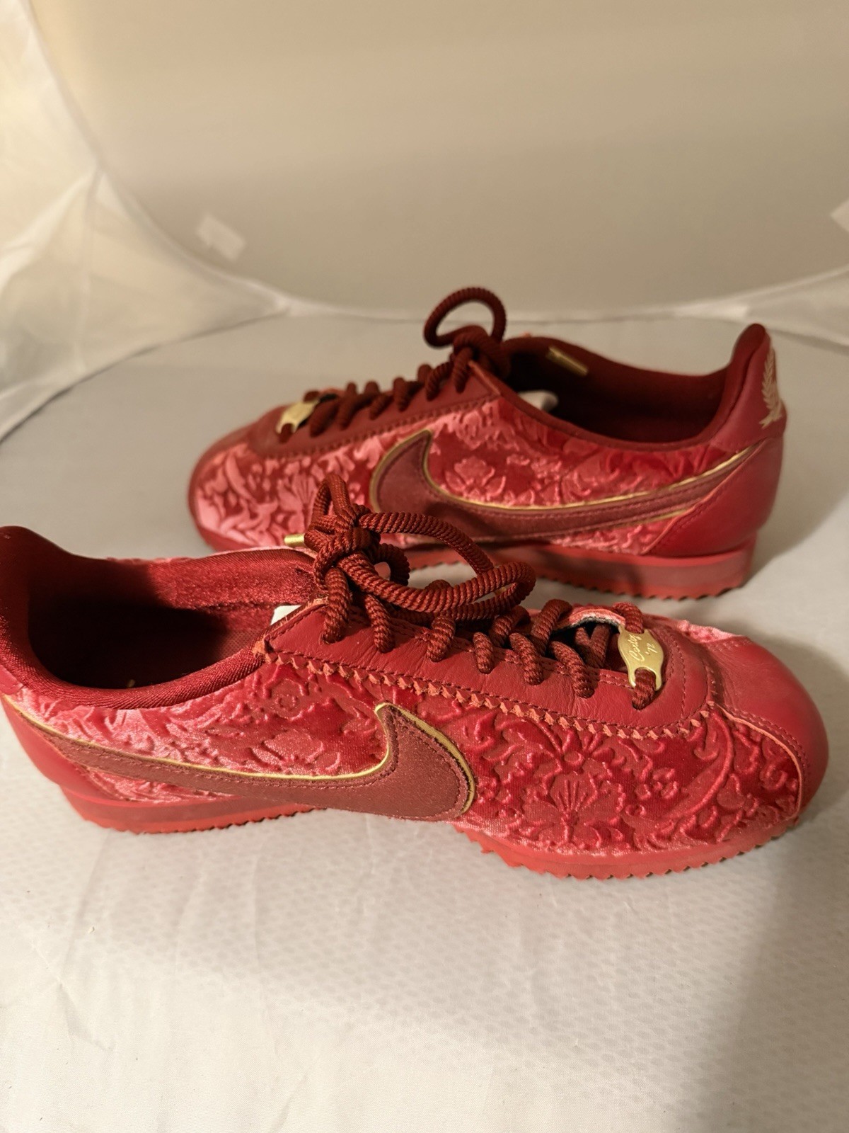 Nike Classic Cortez SE Velvet Red Crush Women’s Style Sneakers Size 7.5 Floral