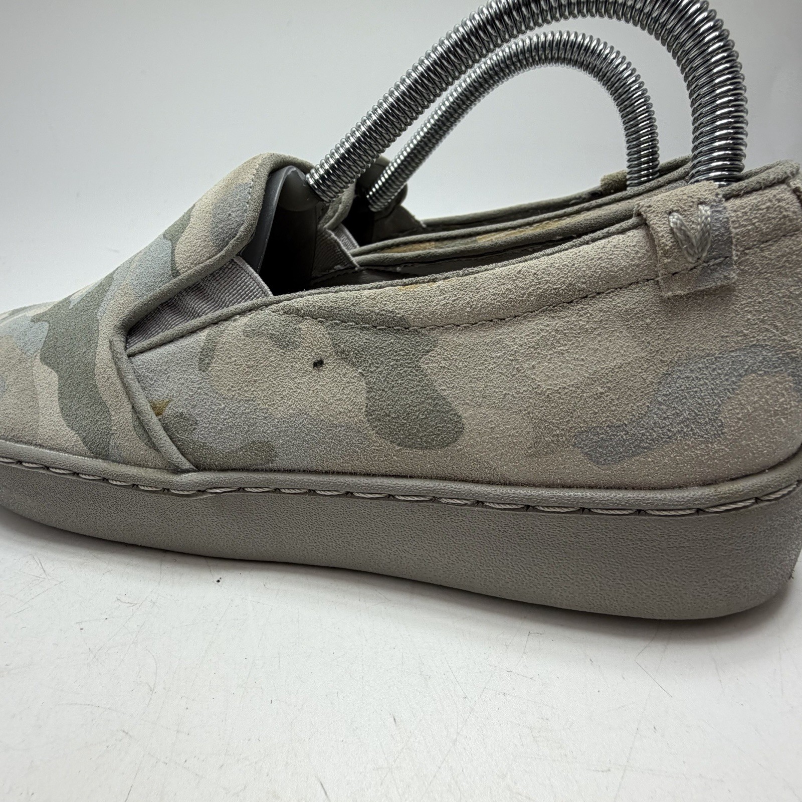 Vionic Avery Camo WOMEN US 8 Grey Suede Slip On Sneaker Vio-Grip Slip Resistant