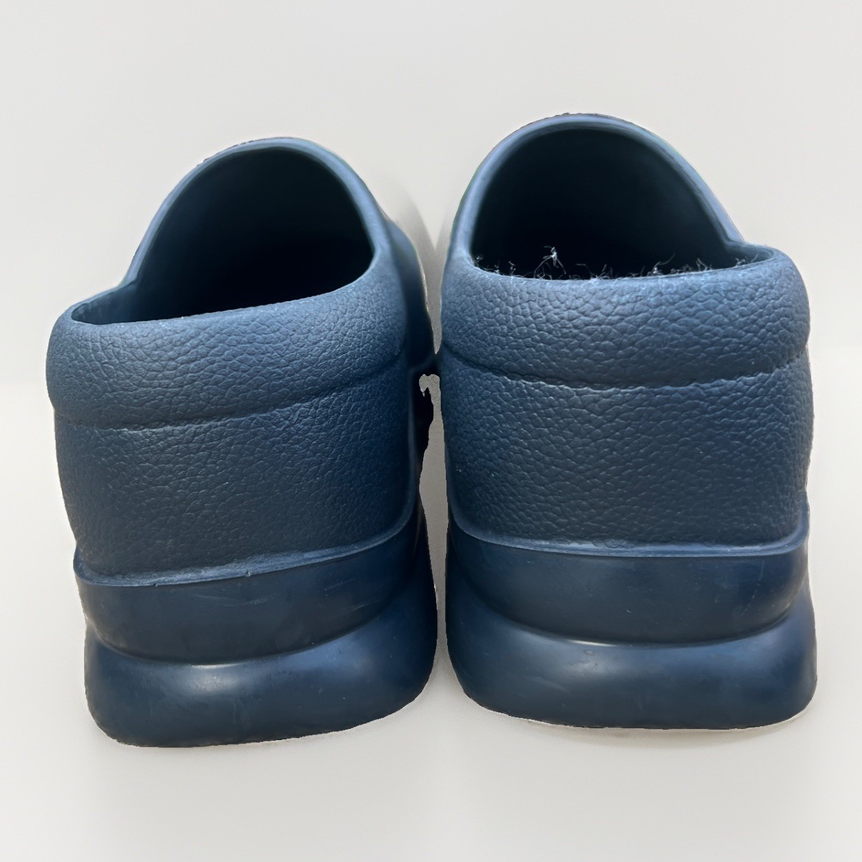 KLOGS Women’s Navy Slip-Resistant Non-Marking Slip-On Clog Shoes Size 10