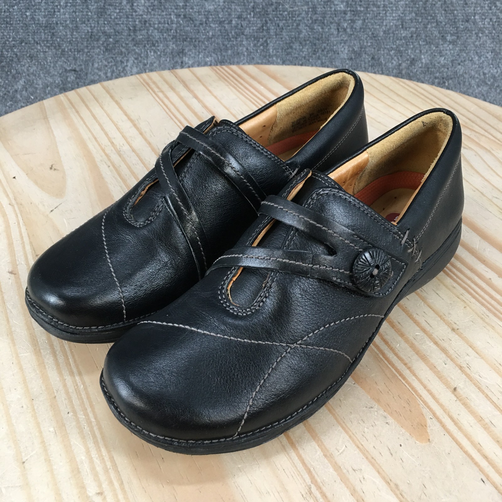 Clarks Un Loop Shoes Womens 5 Slip On Casual Comfort Low Top Flats Leather Black