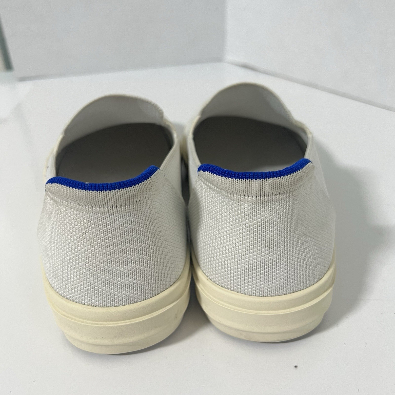 Rothy’s The City Slip On Sneaker Womens 9.5 White Blue Trim Knit Classic Comfort