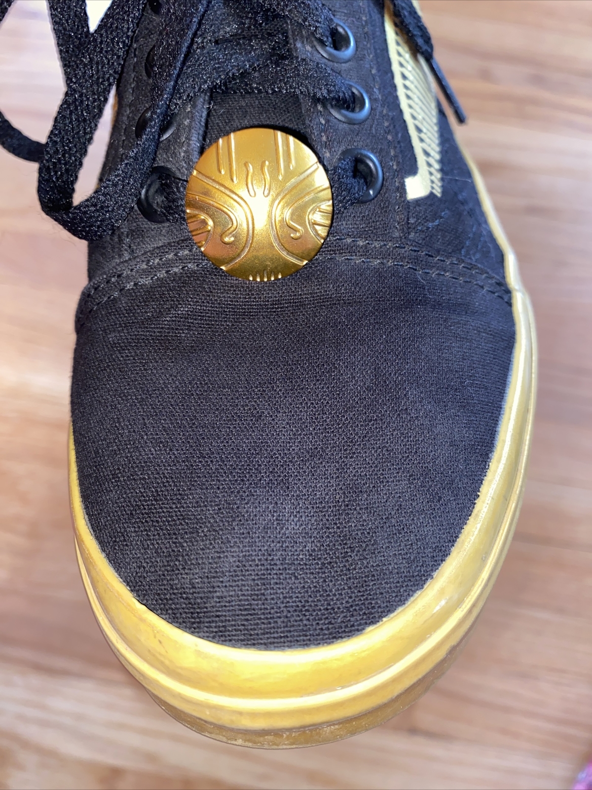 VANS HARRY POTTER GOLDEN SNITCH SNEAKERS WOMENS 8 MENS 6.5 NICE PRE-OWNED COND!
