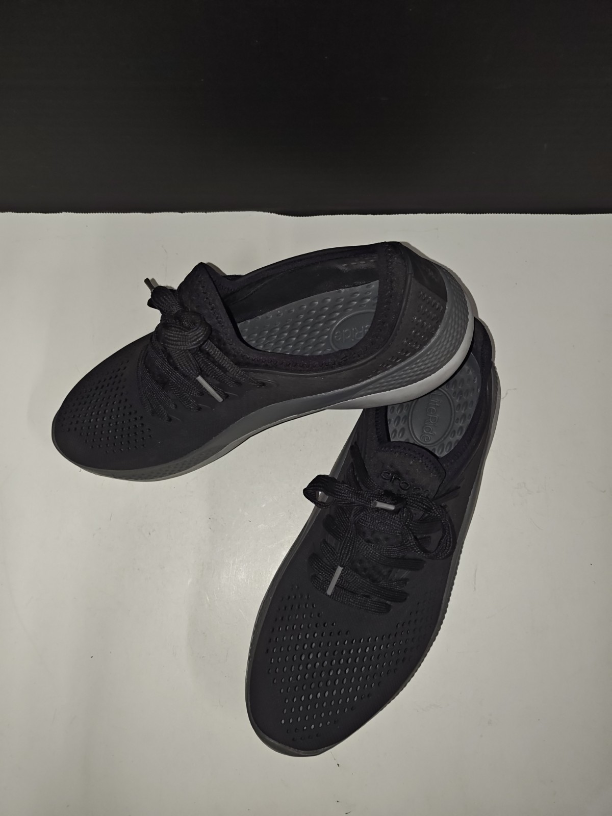 Crocs LiteRide 360 Pacer Sneakers Shoes Women’s Size 11 Black Slate Gray 206705